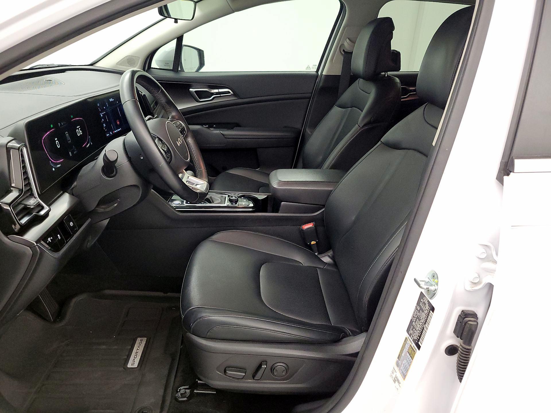 Thumbnail: 2023 Kia Sportage - 11
