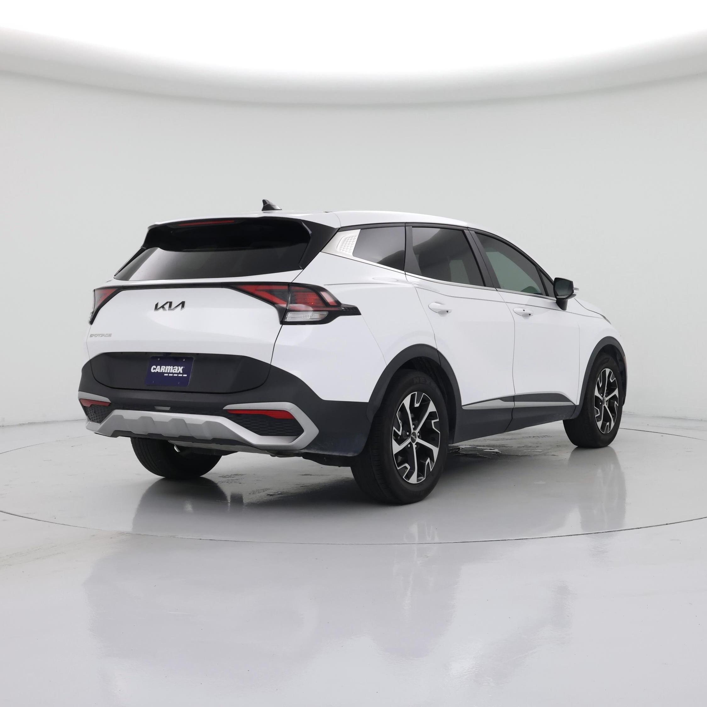 Thumbnail: 2023 Kia Sportage - 8