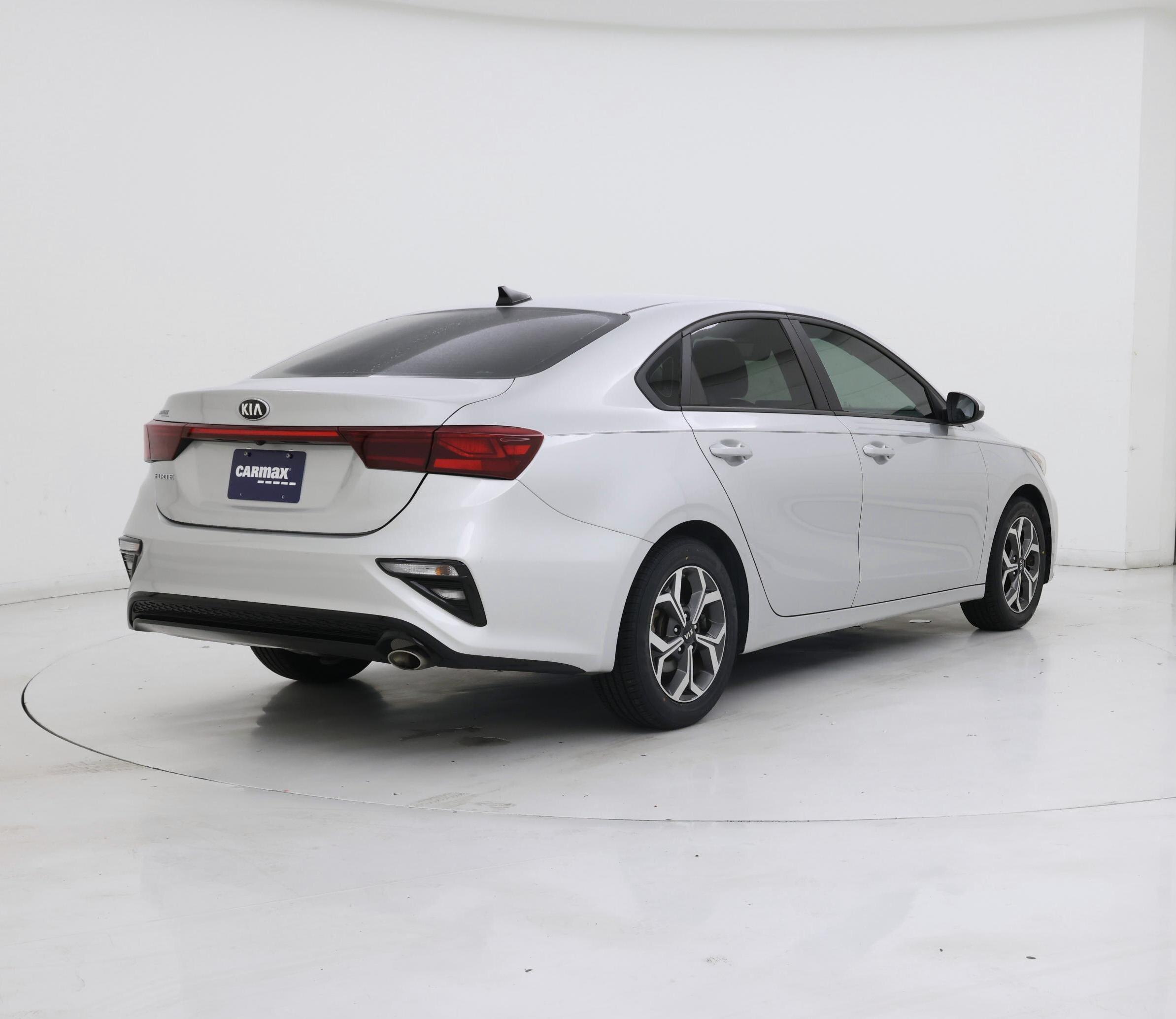 Thumbnail: 2020 Kia Forte - 8