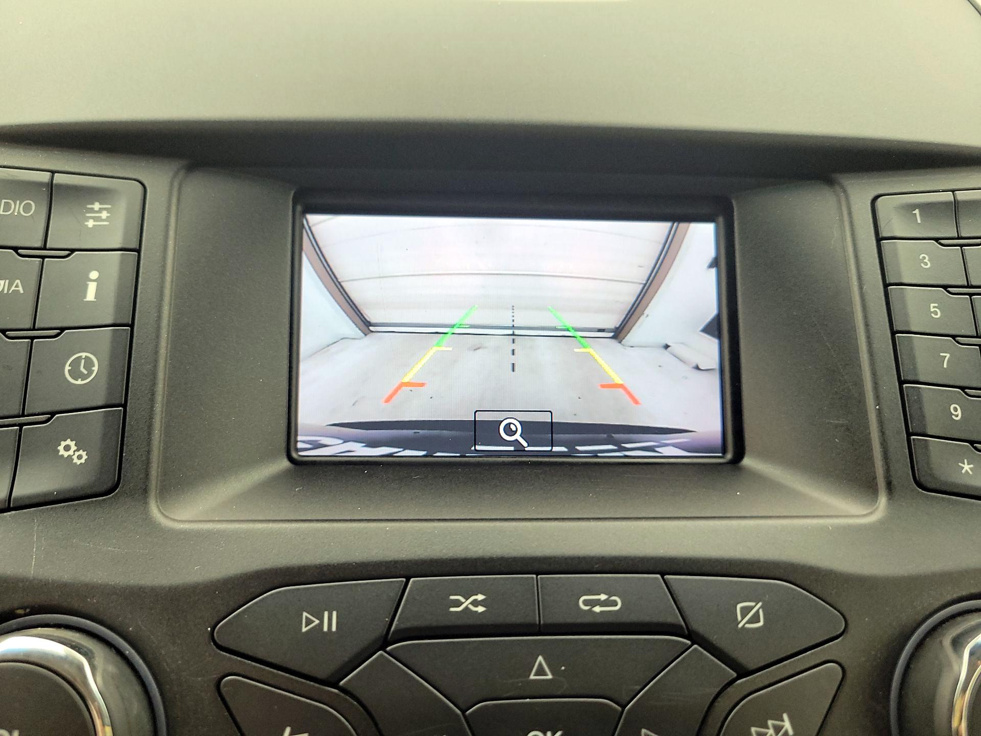 Thumbnail: 2019 Ford Edge - 14