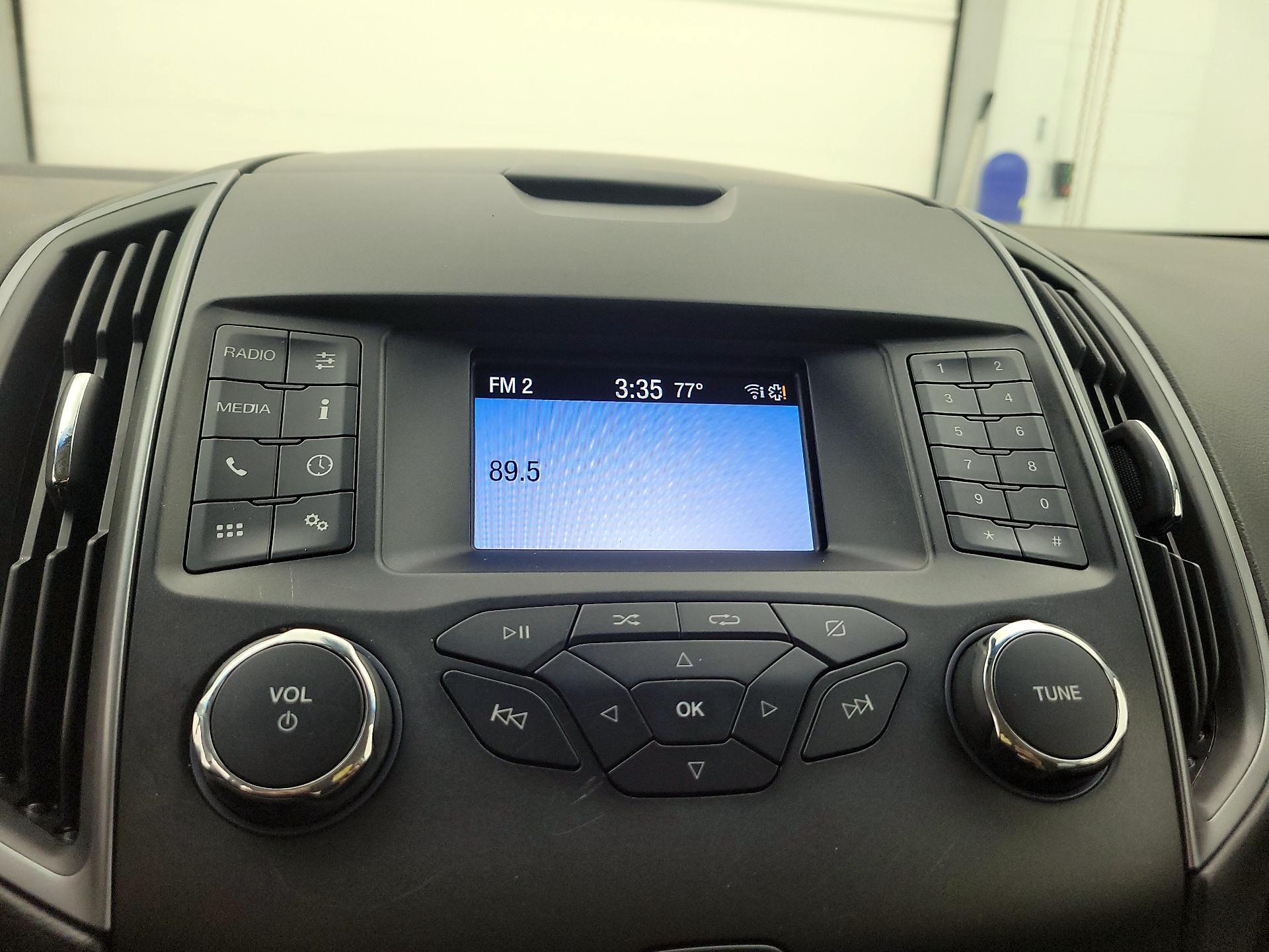 Thumbnail: 2019 Ford Edge - 15