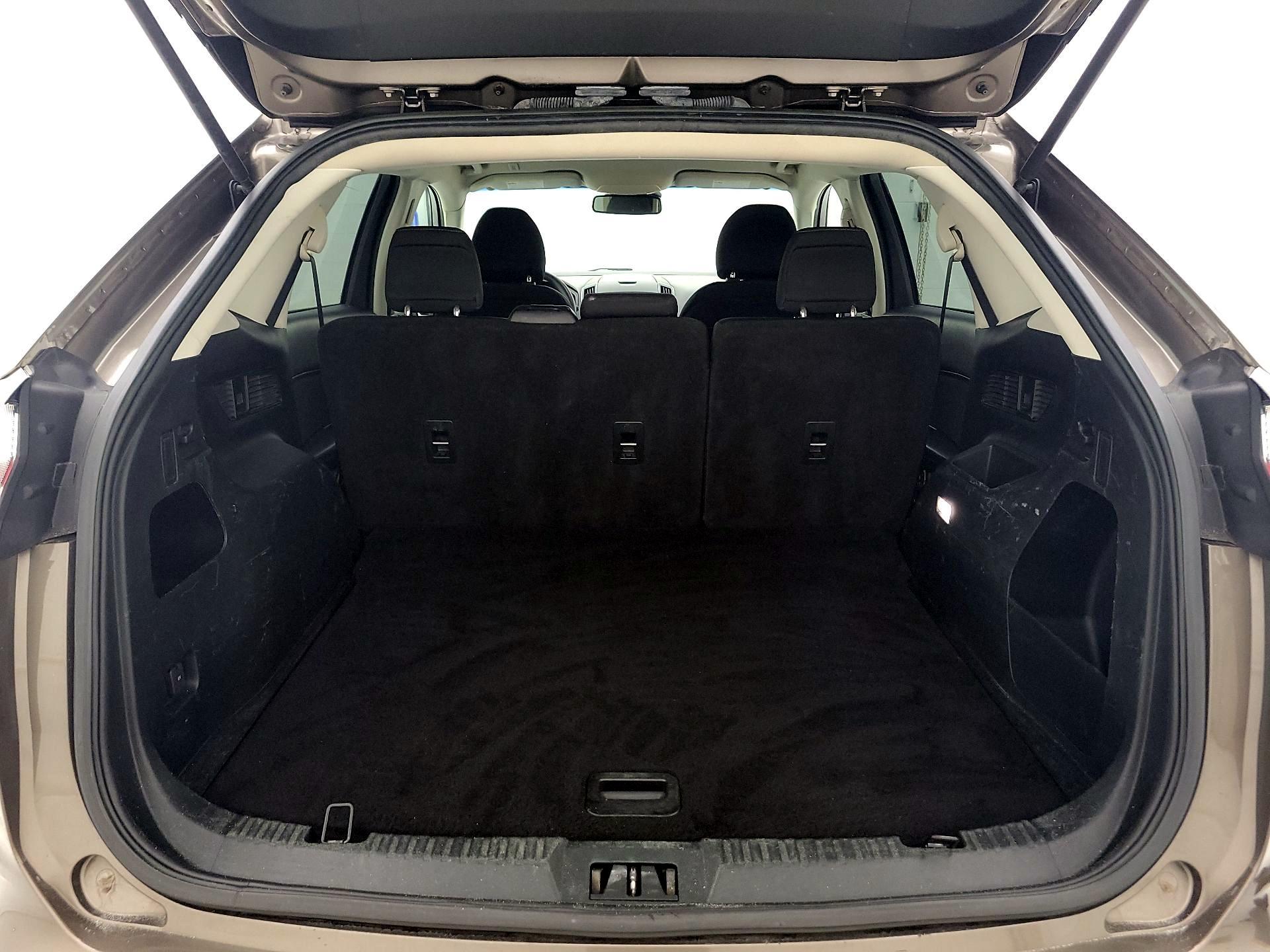 Thumbnail: 2019 Ford Edge - 20