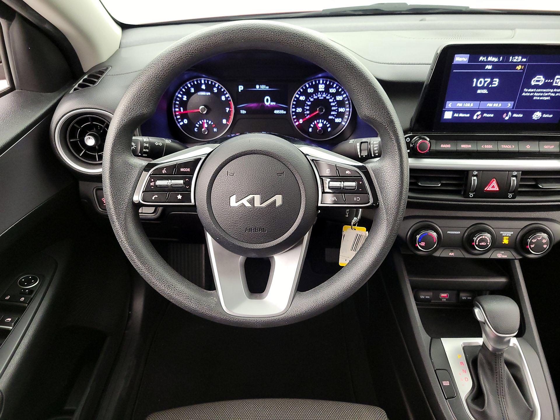 Thumbnail: 2022 Kia Forte - 10