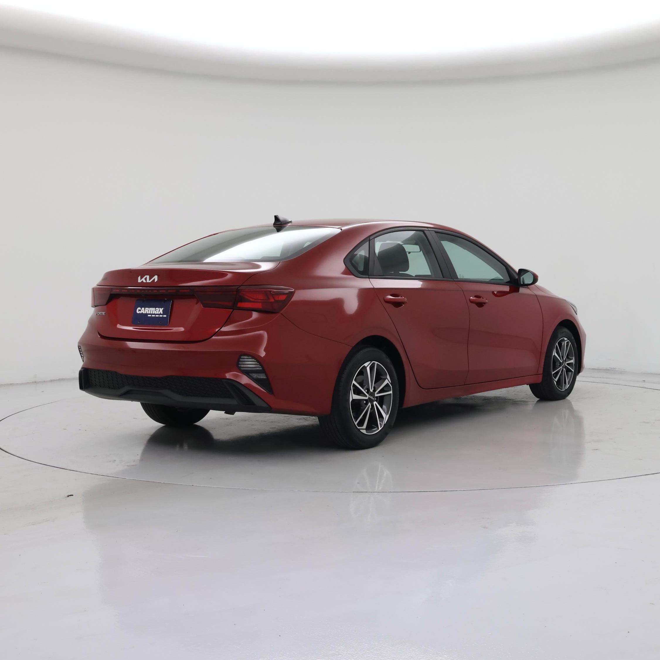 Thumbnail: 2022 Kia Forte - 8