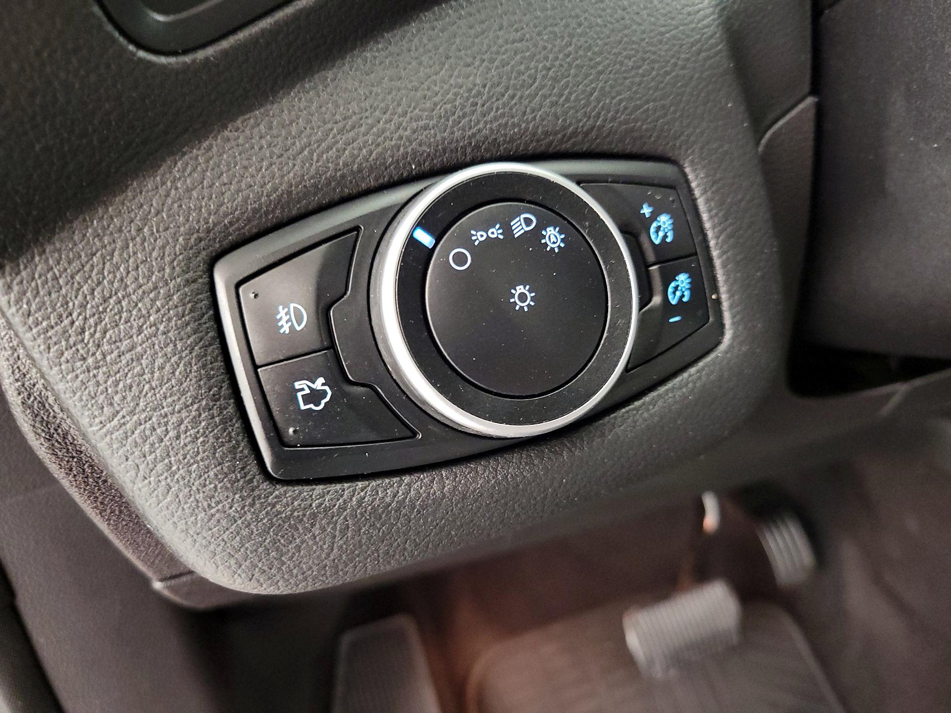 Thumbnail: 2016 Ford Escape - 13