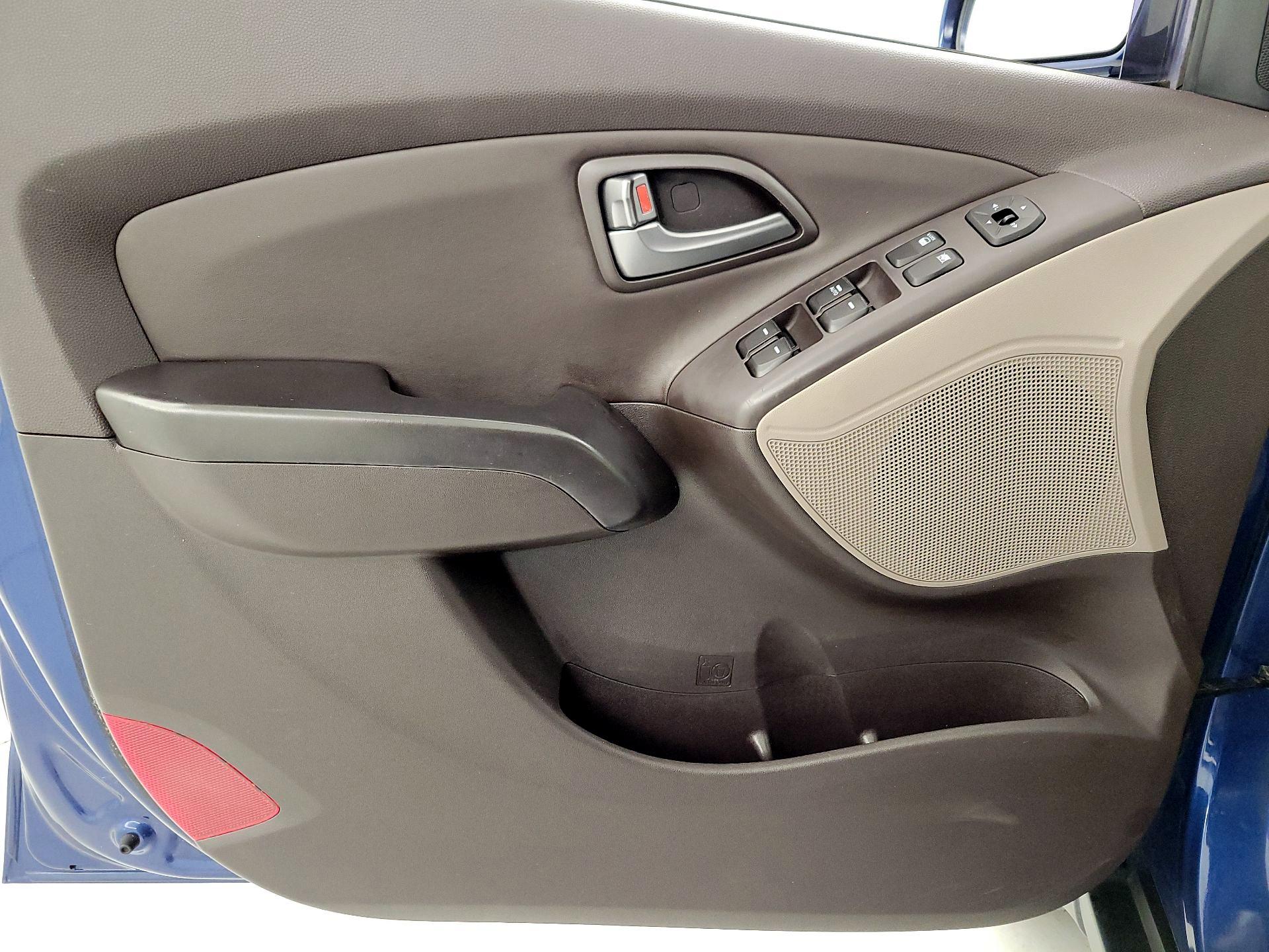 Thumbnail: 2014 Hyundai Tucson - 12