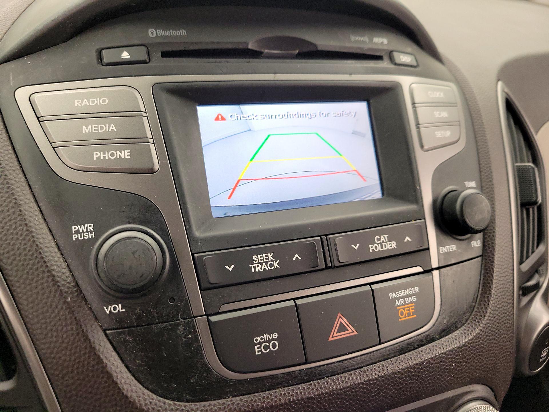 Thumbnail: 2014 Hyundai Tucson - 14