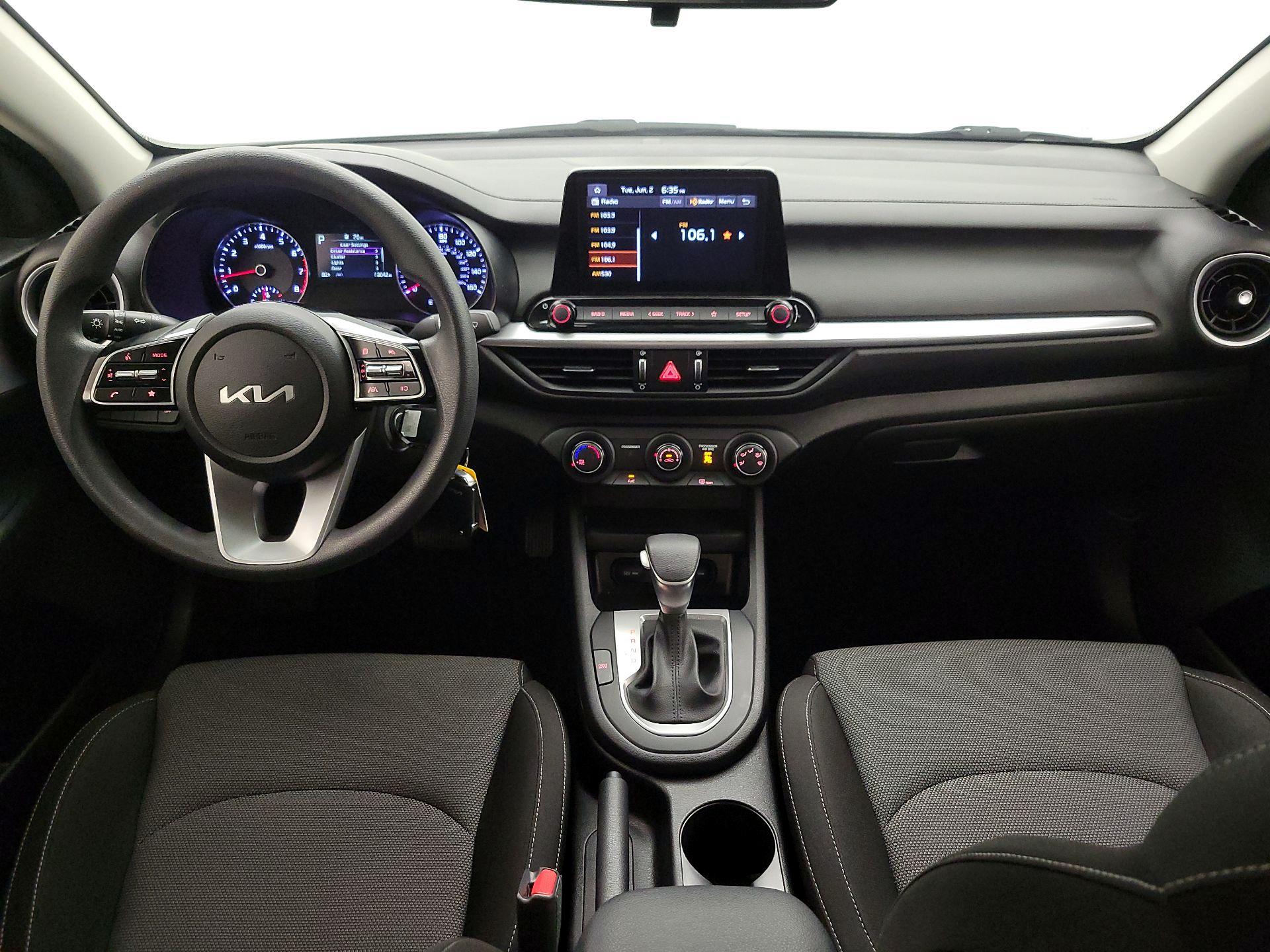 Thumbnail: 2023 Kia Forte - 9