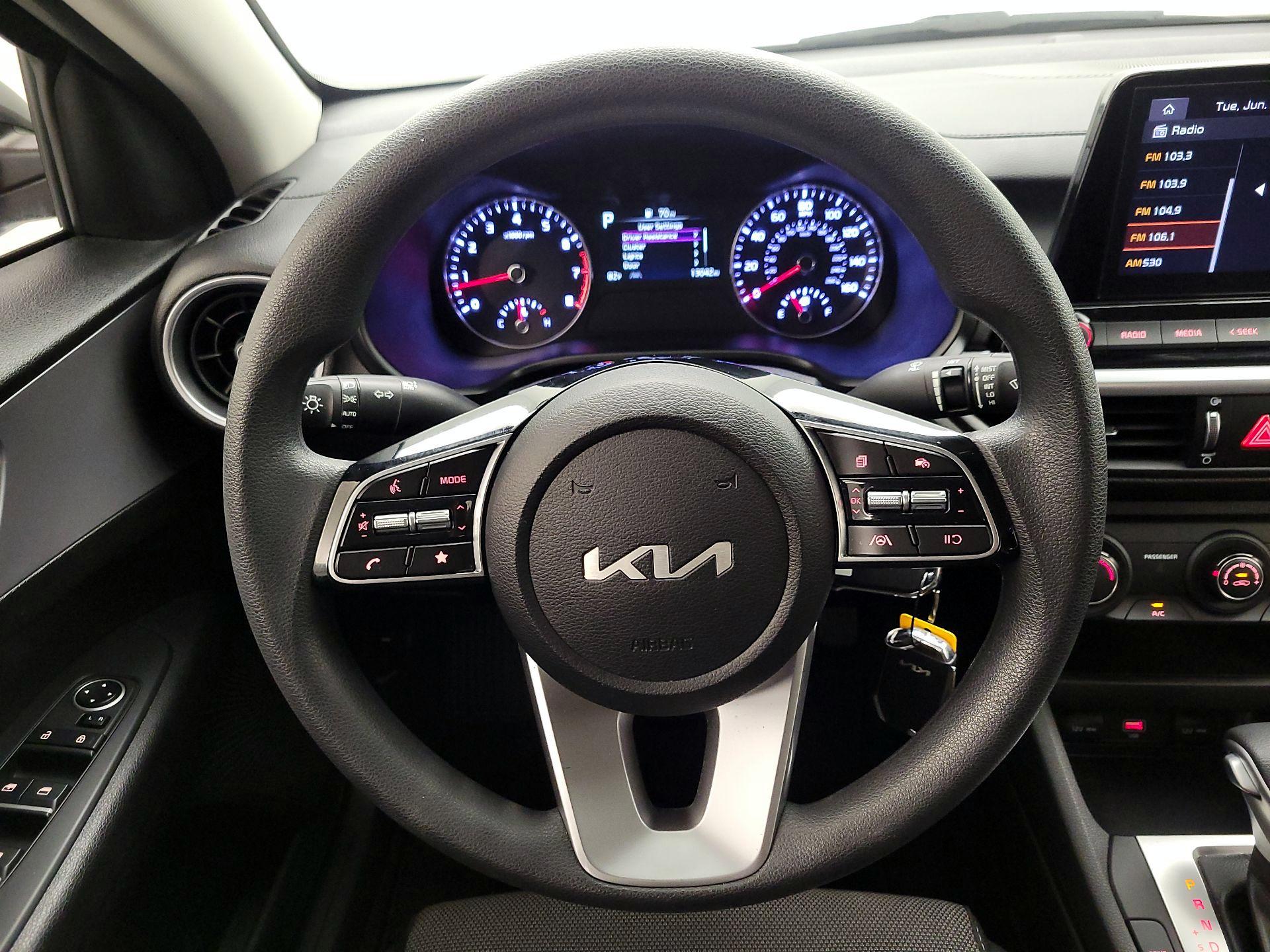 Thumbnail: 2023 Kia Forte - 10