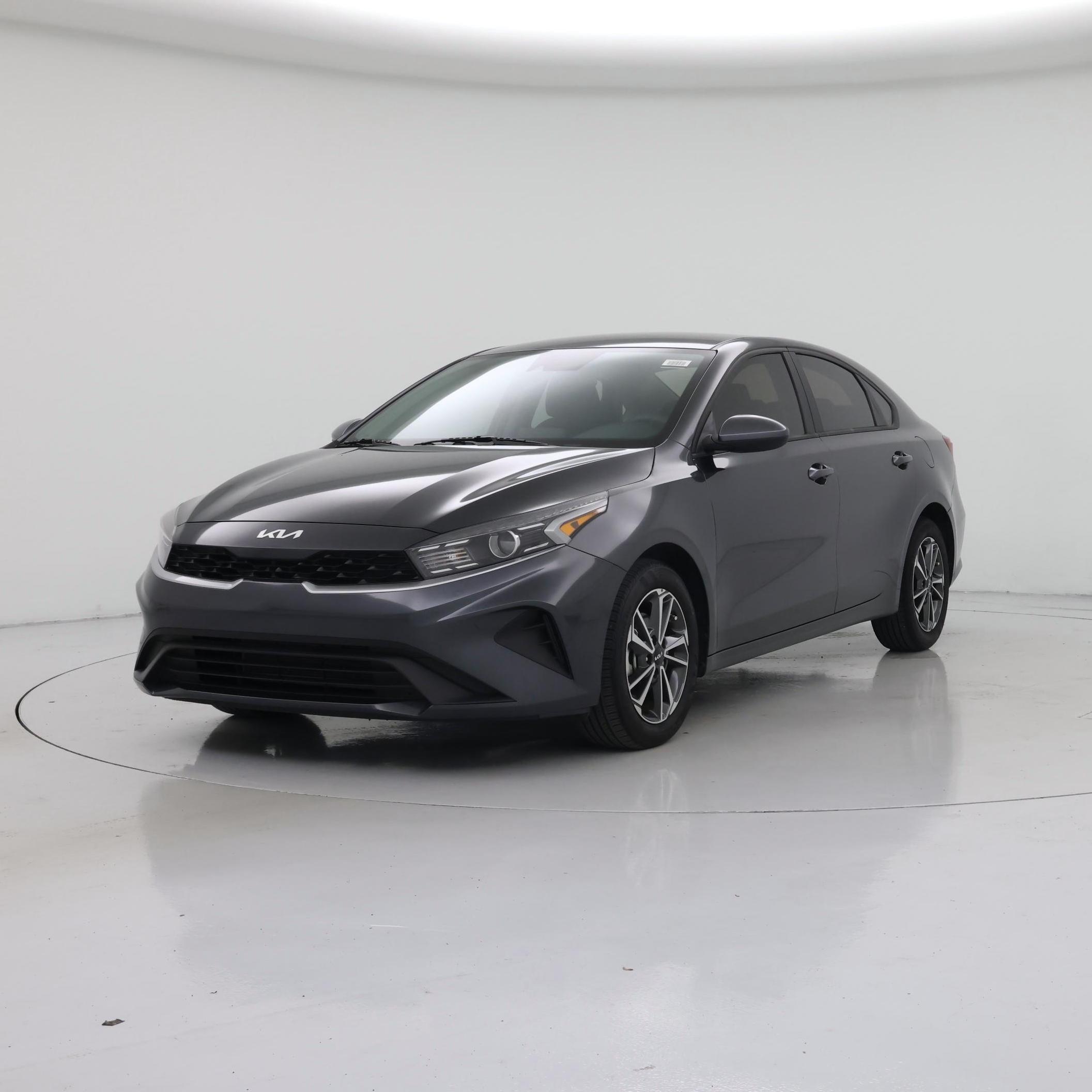 Thumbnail: 2023 Kia Forte - 4