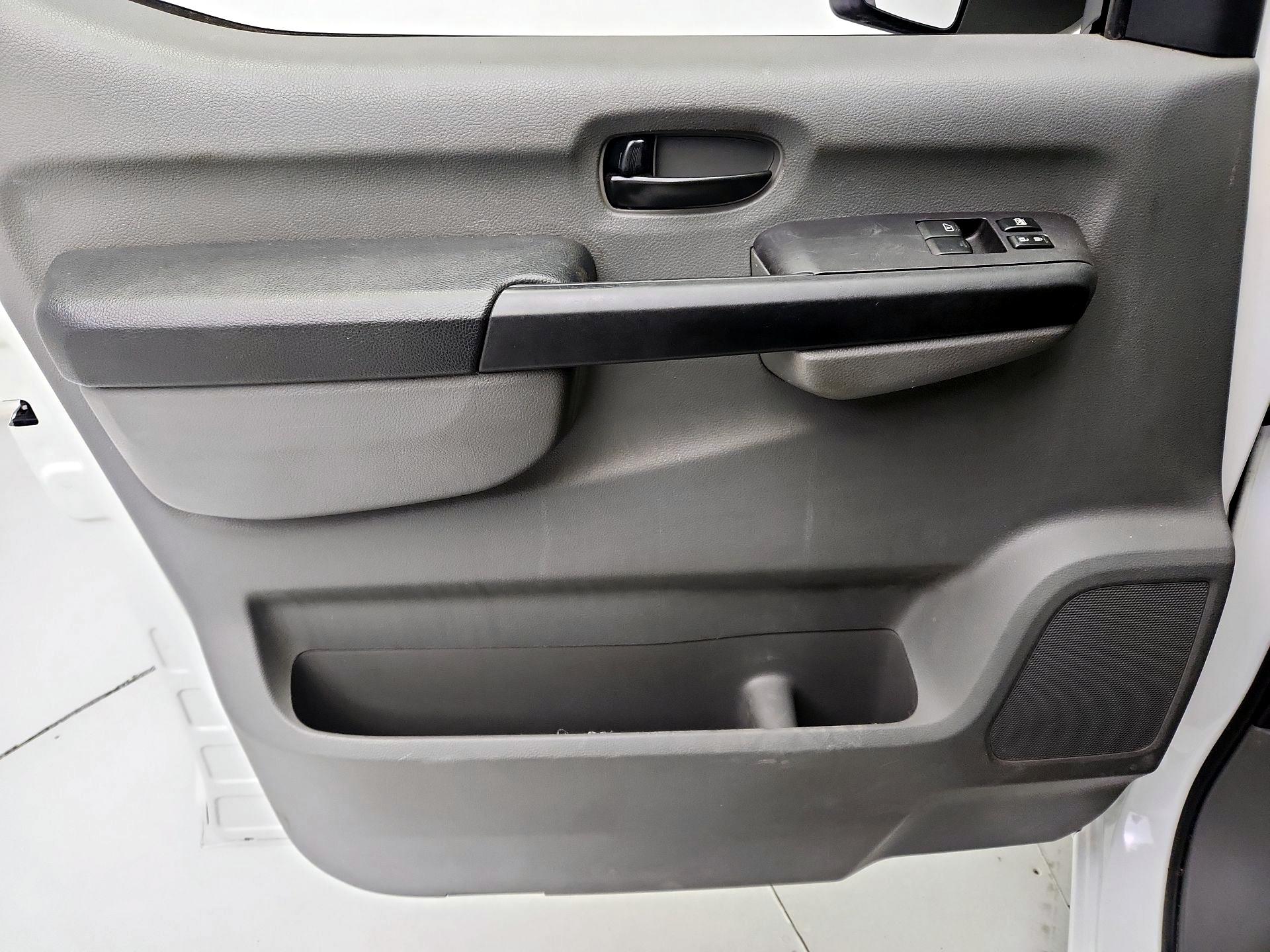 Thumbnail: 2015 Nissan NV - 12
