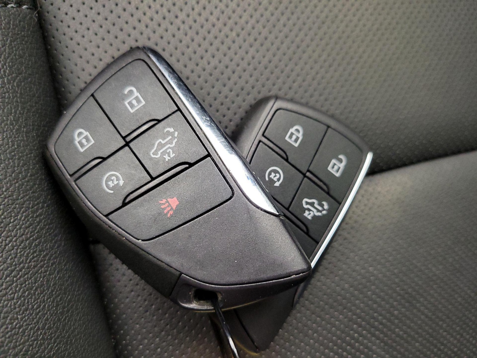 2024 GMC Sierra 1500 SLT - Photo 25