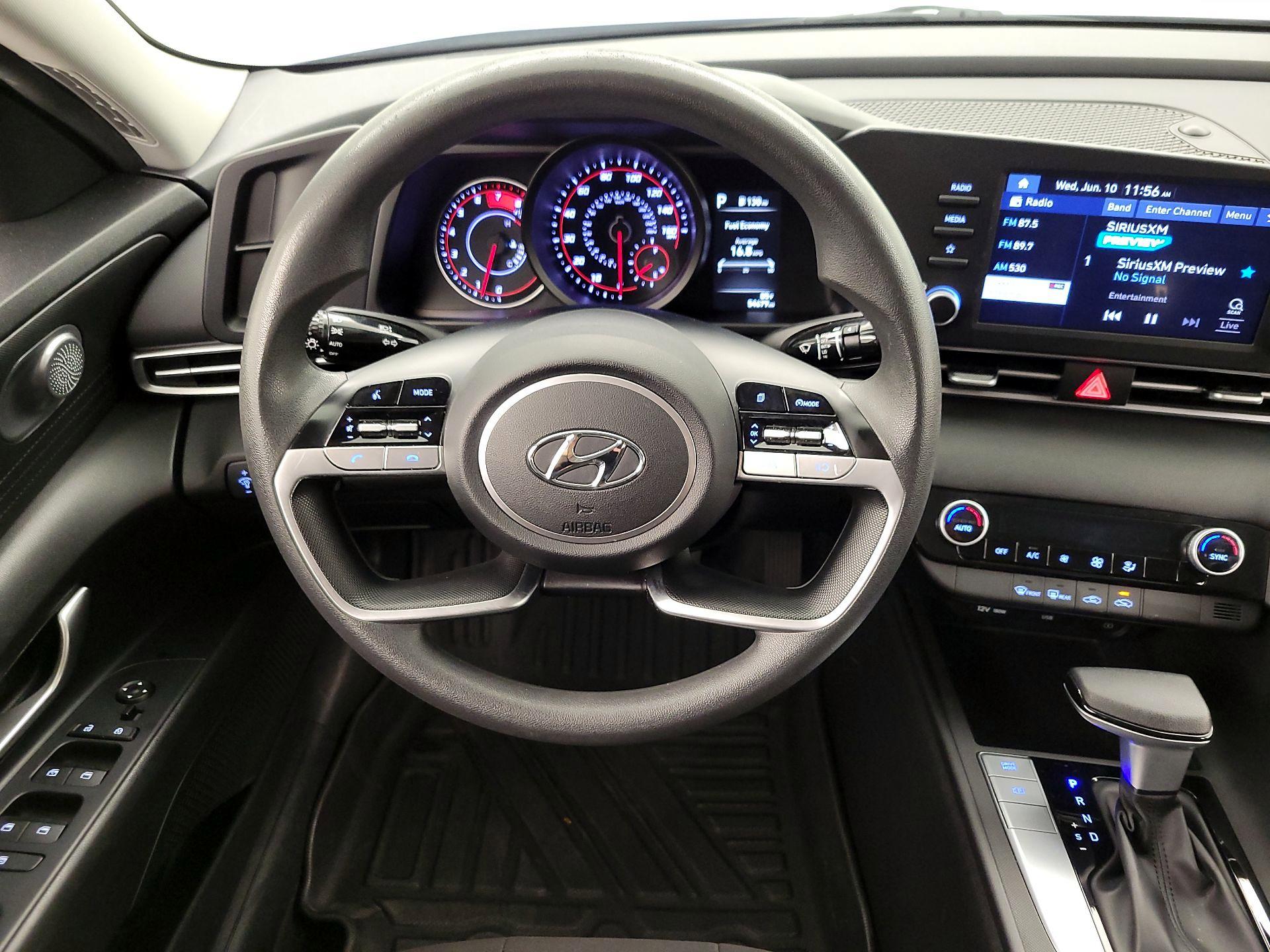 Thumbnail: 2022 Hyundai Elantra - 10