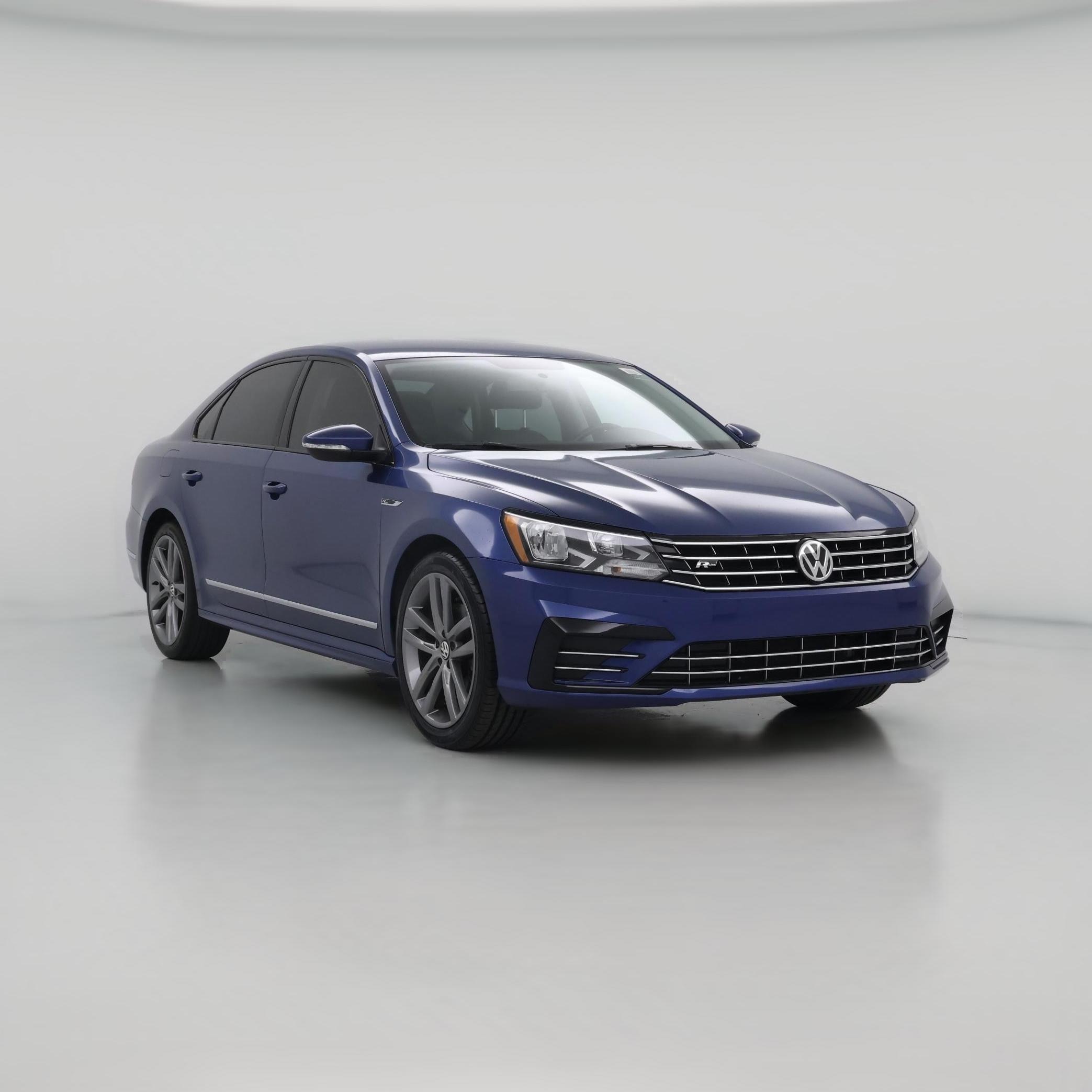Thumbnail: 2017 Volkswagen Passat - 1