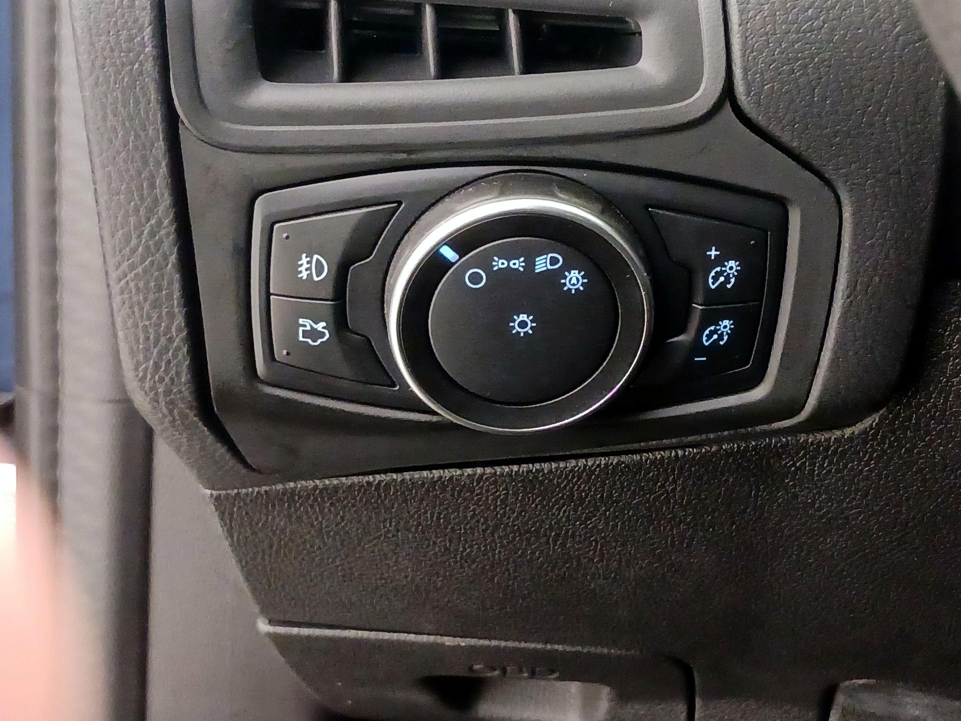 Thumbnail: 2018 Ford Focus - 13