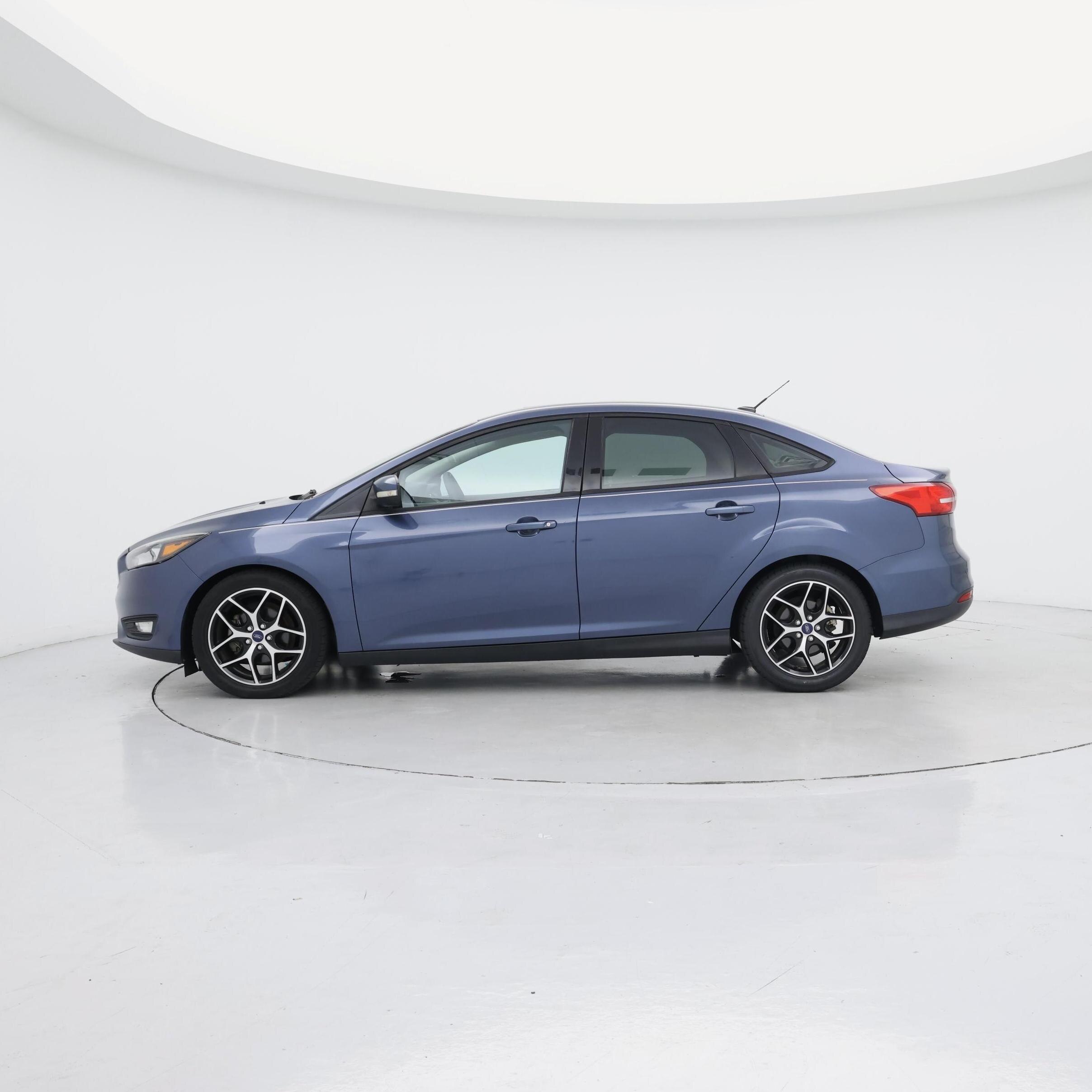 Thumbnail: 2018 Ford Focus - 3