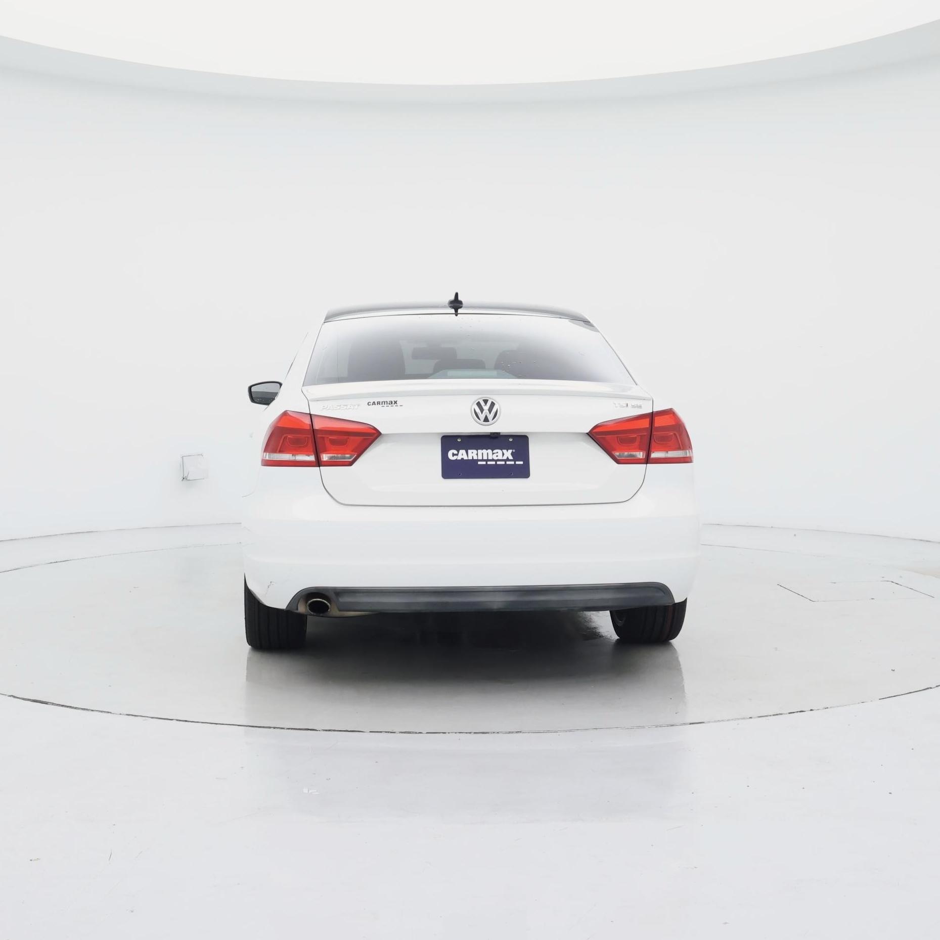 Thumbnail: 2015 Volkswagen Passat - 6