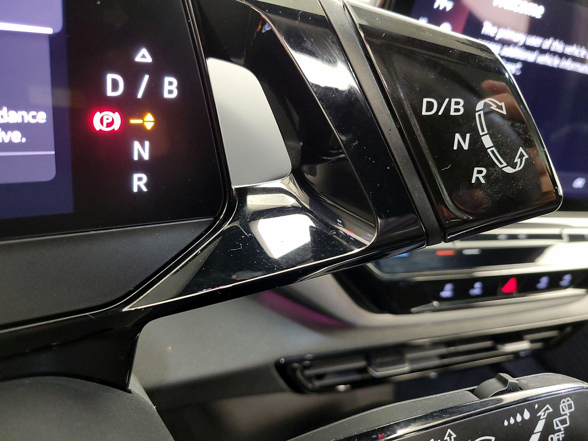 Thumbnail: 2023 Volkswagen ID.4 - 17