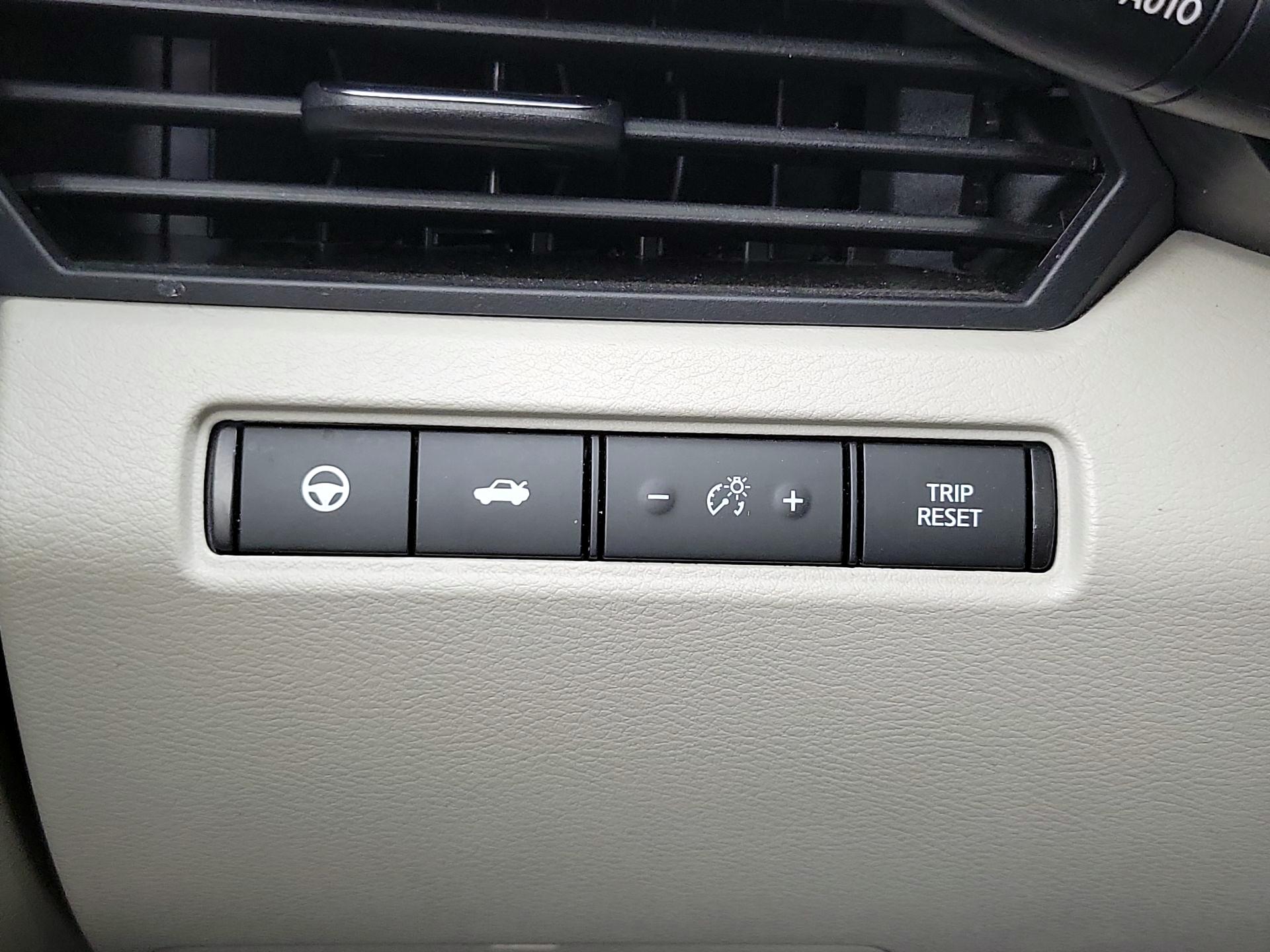 Thumbnail: 2021 Nissan Altima - 13