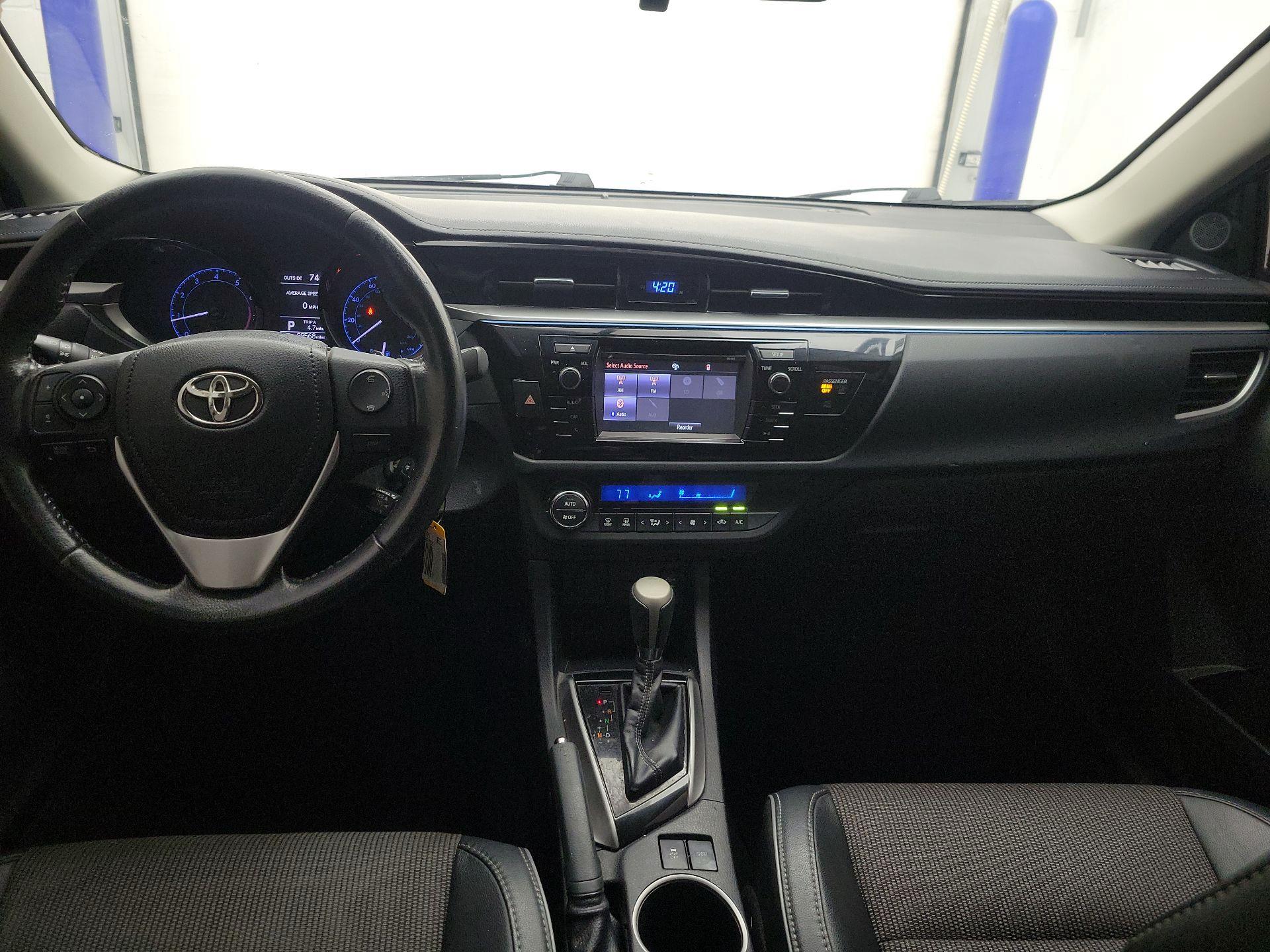 Thumbnail: 2014 Toyota Corolla - 9