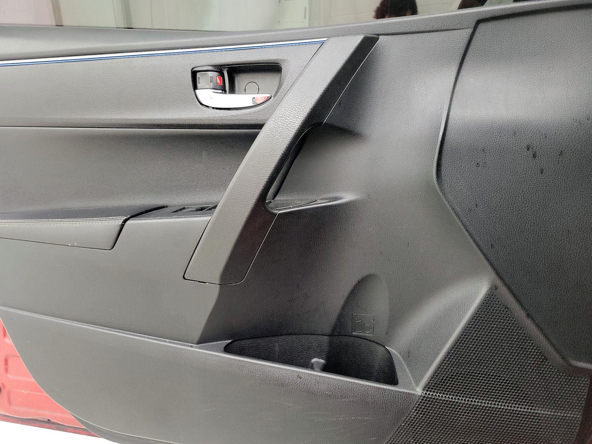 Thumbnail: 2014 Toyota Corolla - 12