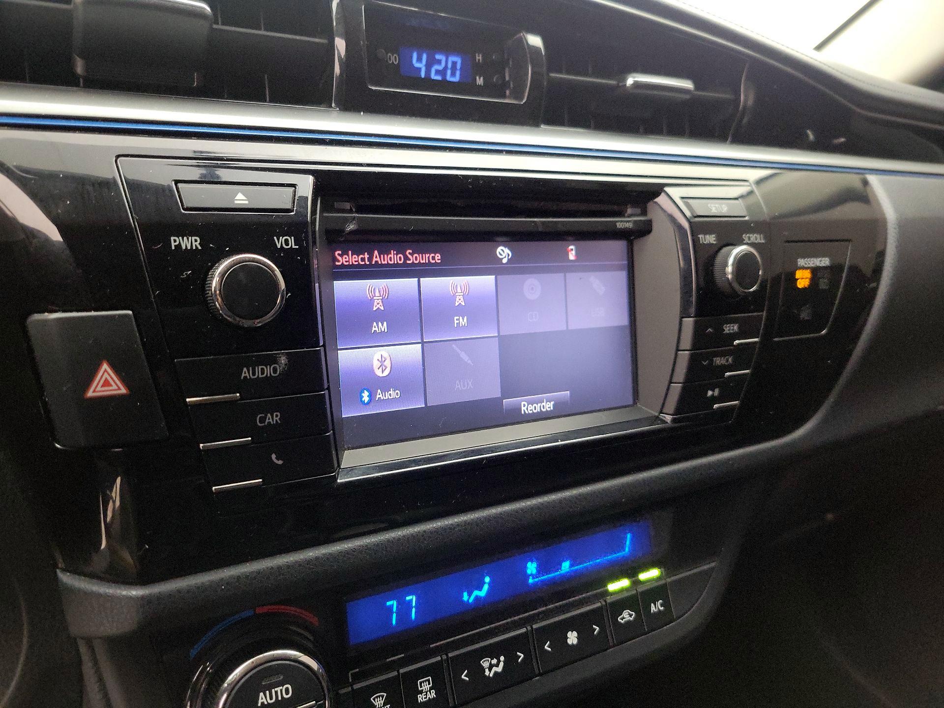 Thumbnail: 2014 Toyota Corolla - 15