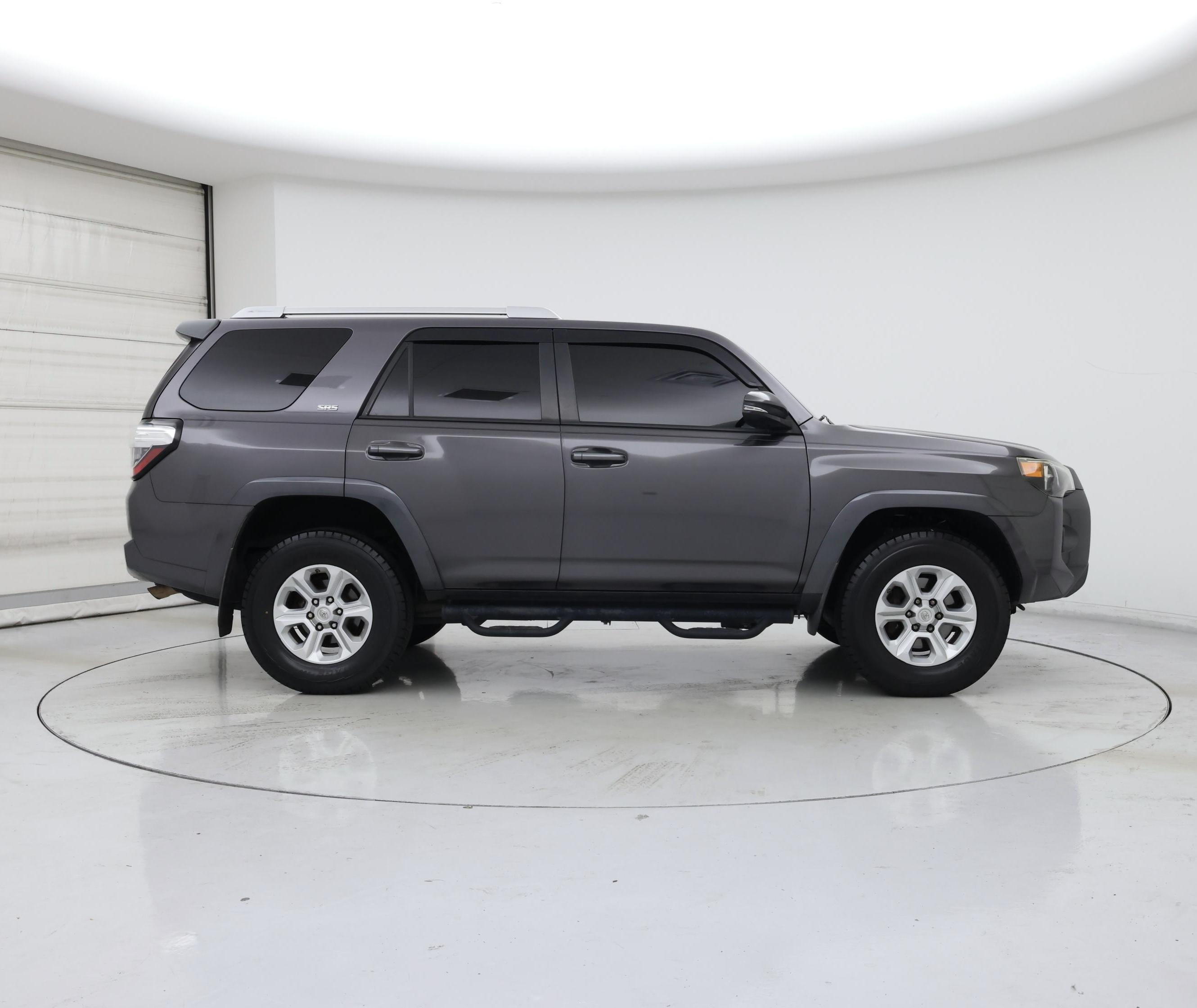 Thumbnail: 2018 Toyota 4Runner - 7