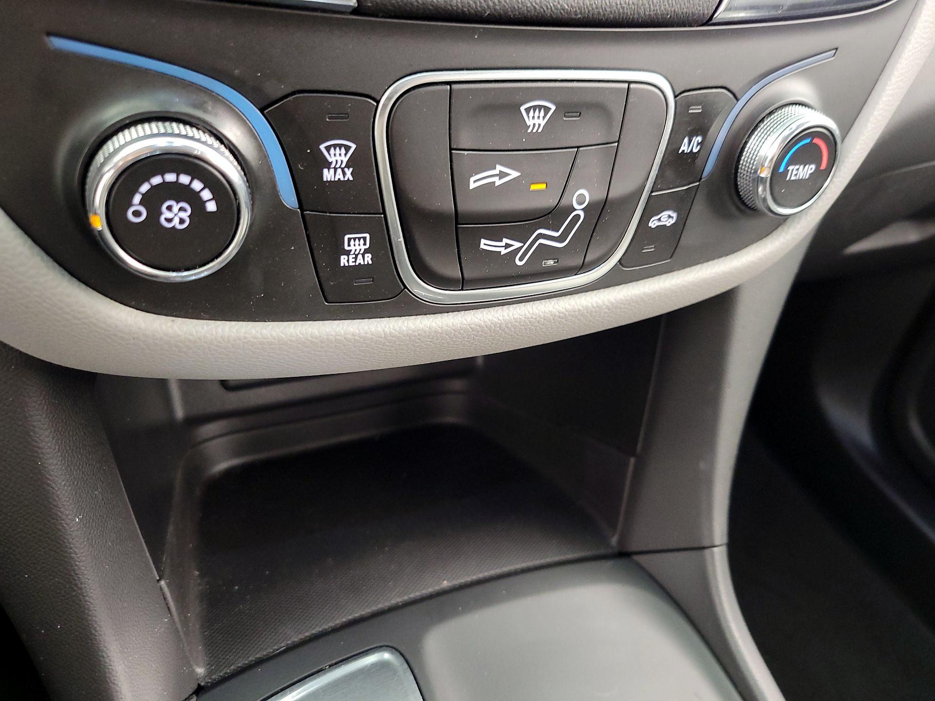 Thumbnail: 2023 Chevrolet Equinox - 16