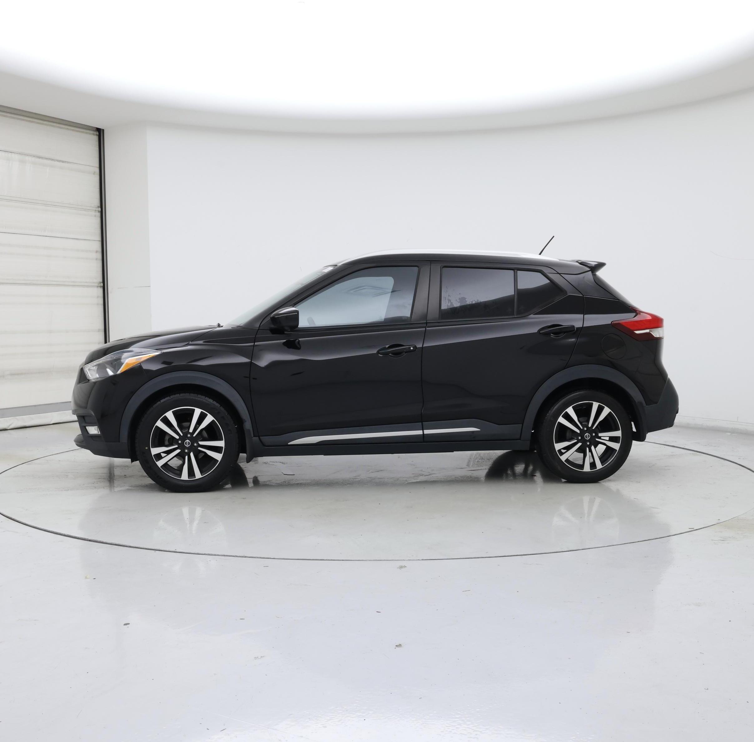 Thumbnail: 2019 Nissan Kicks - 3