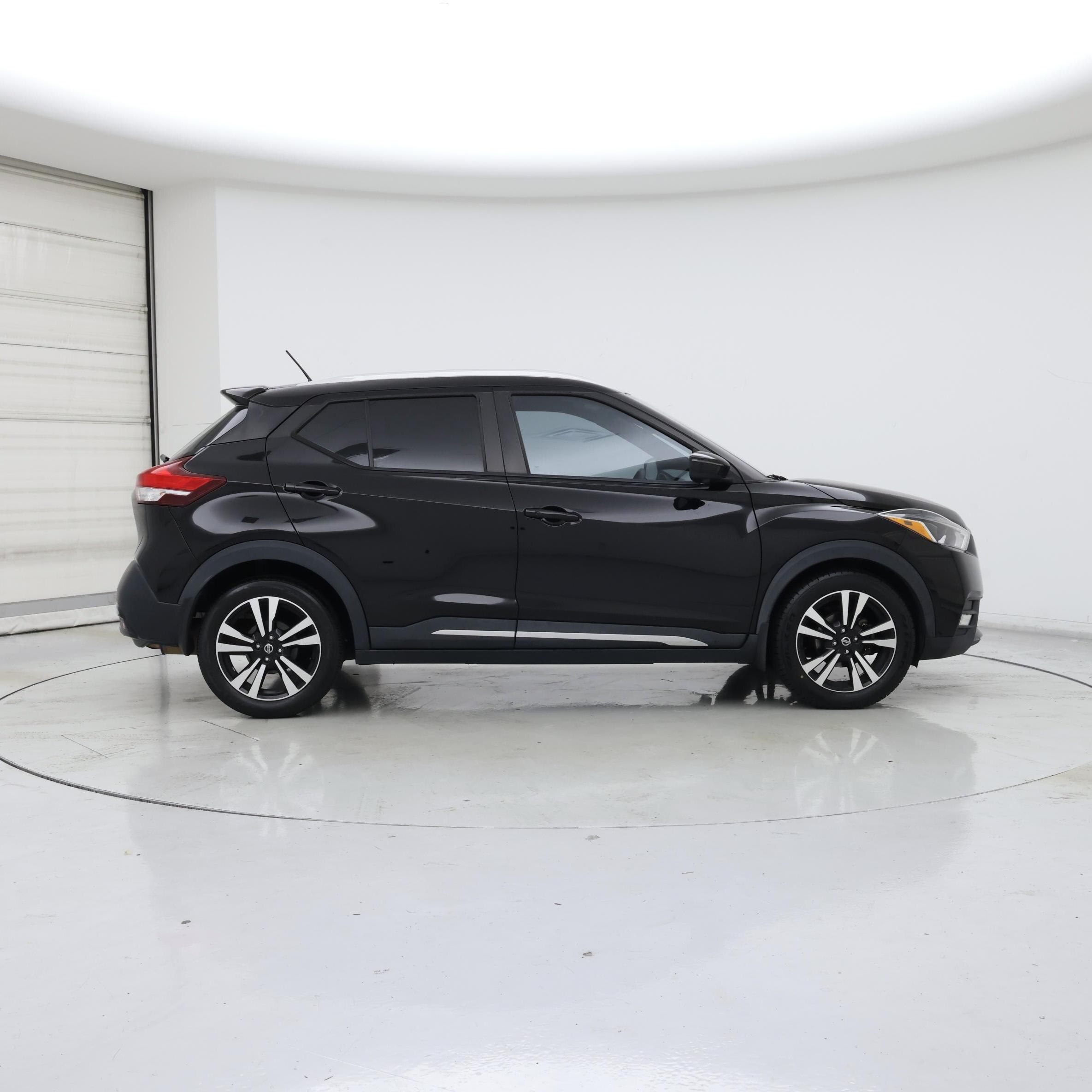 Thumbnail: 2019 Nissan Kicks - 7
