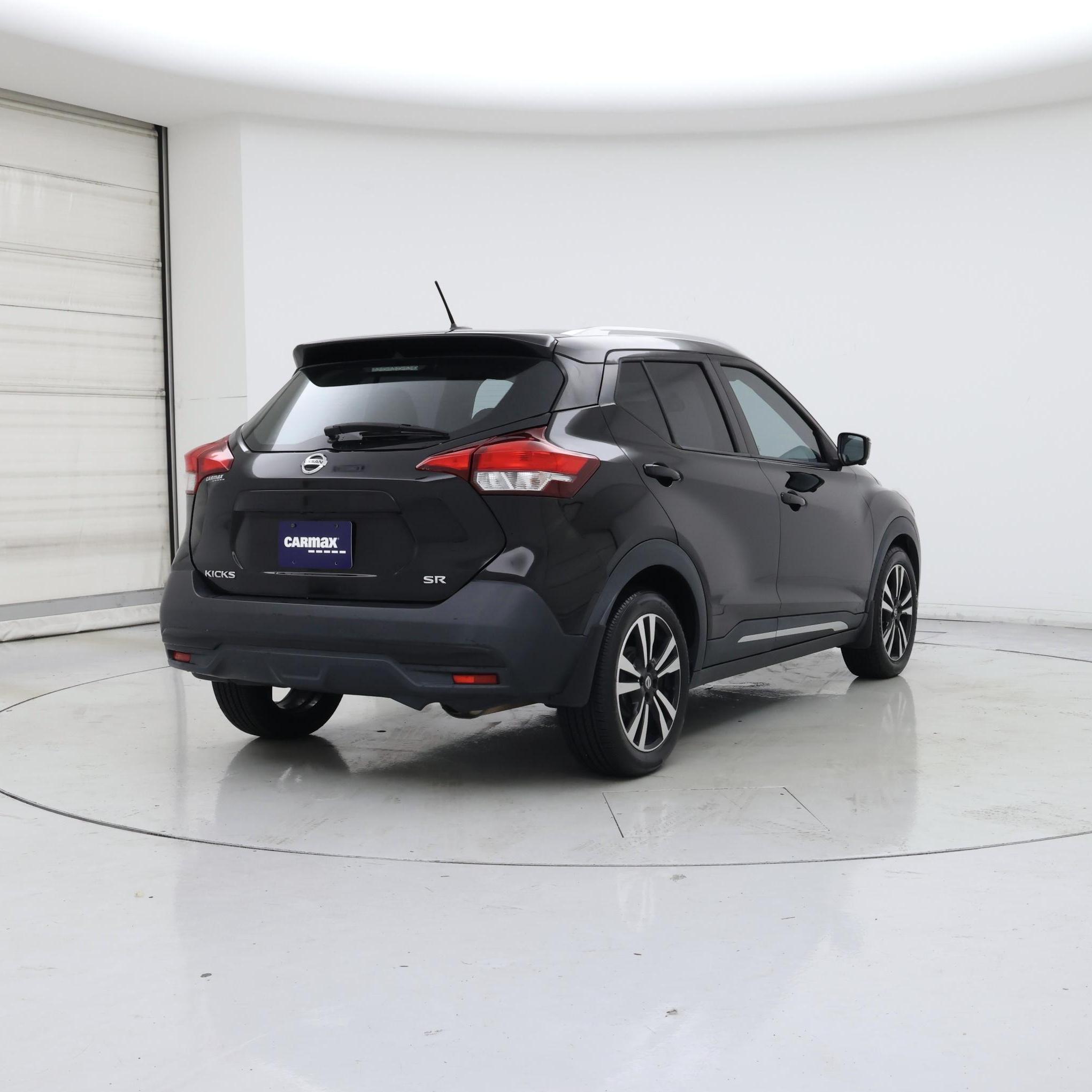 Thumbnail: 2019 Nissan Kicks - 8