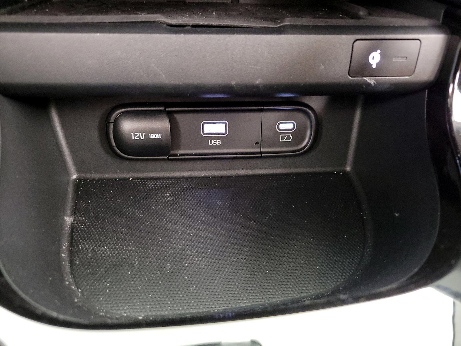 2025 Kia Seltos EX - Photo 20