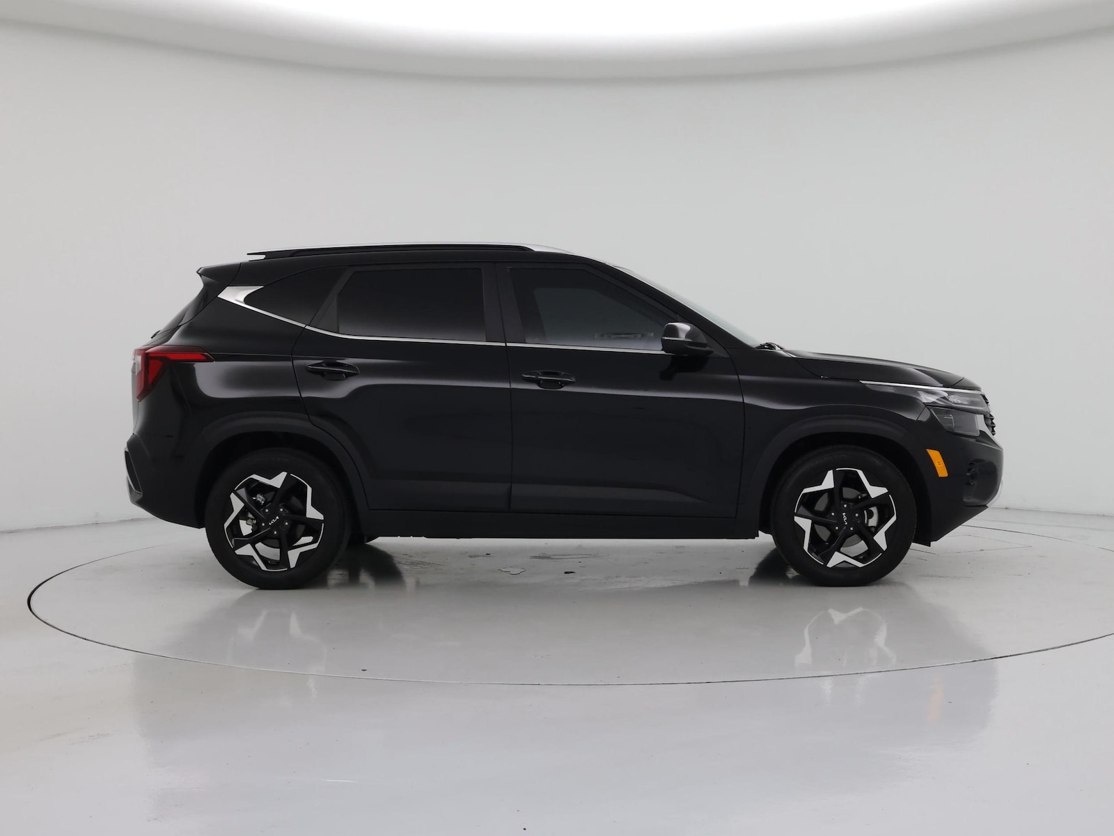 2025 Kia Seltos EX - Photo 8