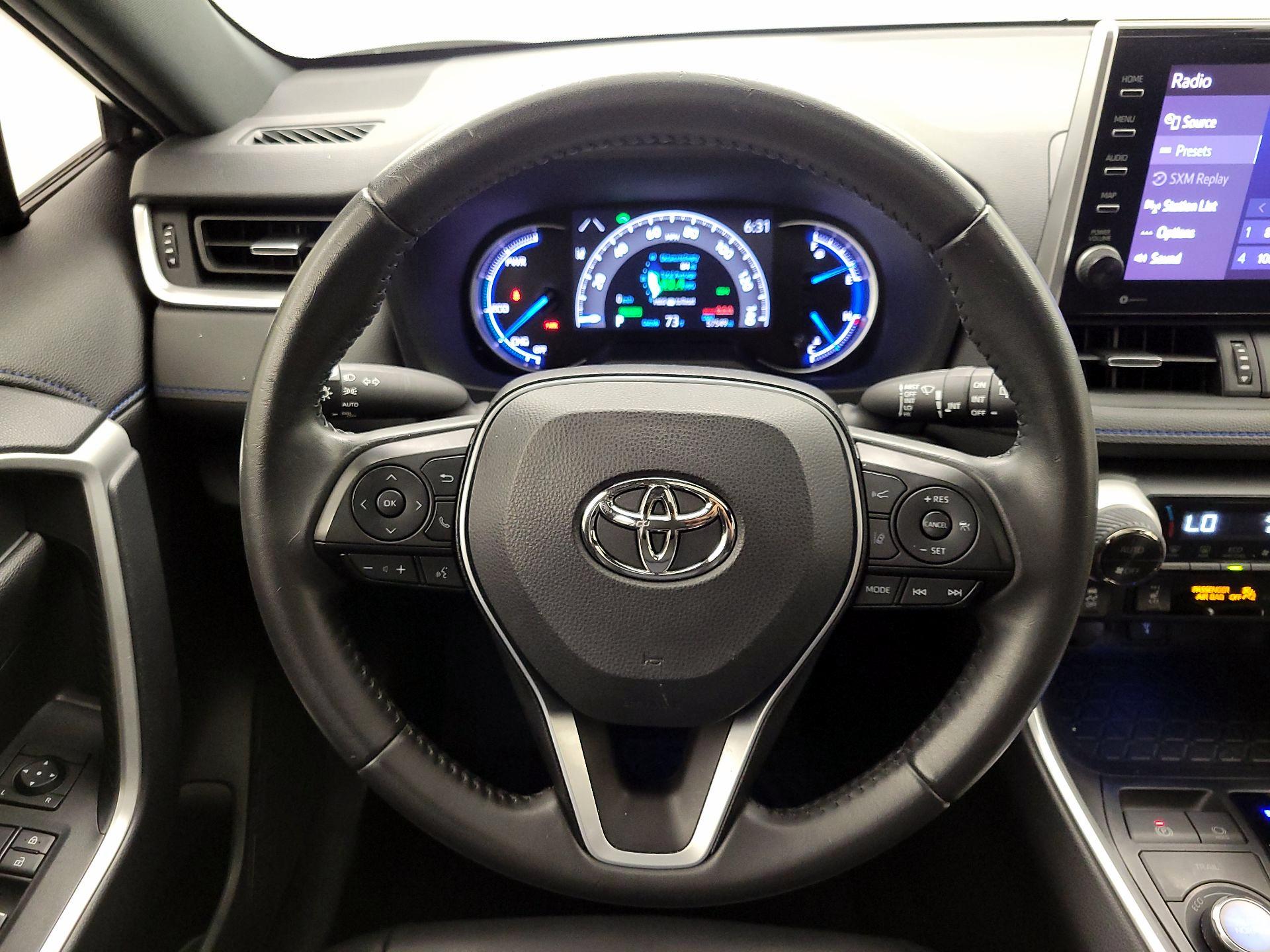 Thumbnail: 2022 Toyota RAV4 - 10