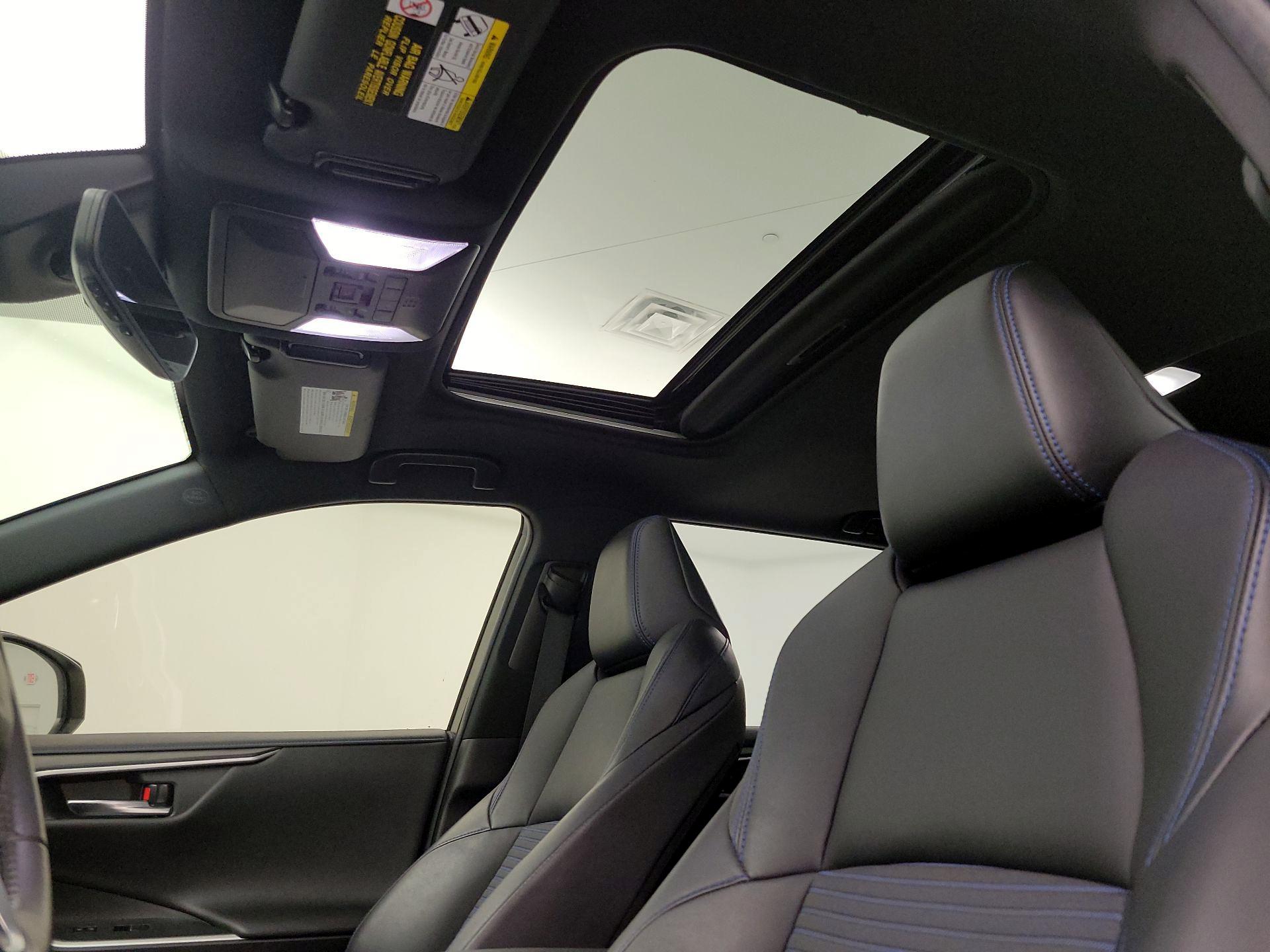 Thumbnail: 2022 Toyota RAV4 - 19