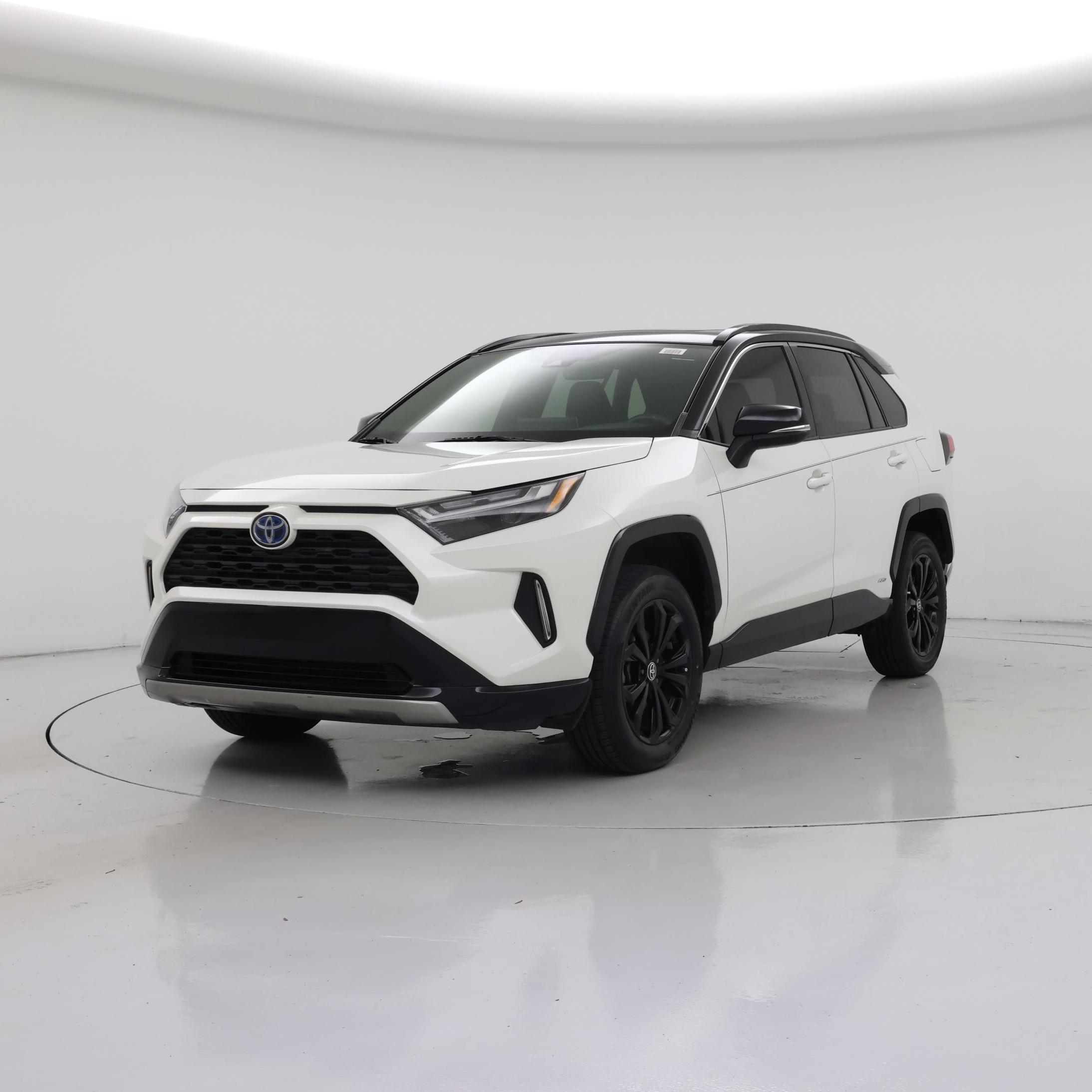 Thumbnail: 2022 Toyota RAV4 - 4