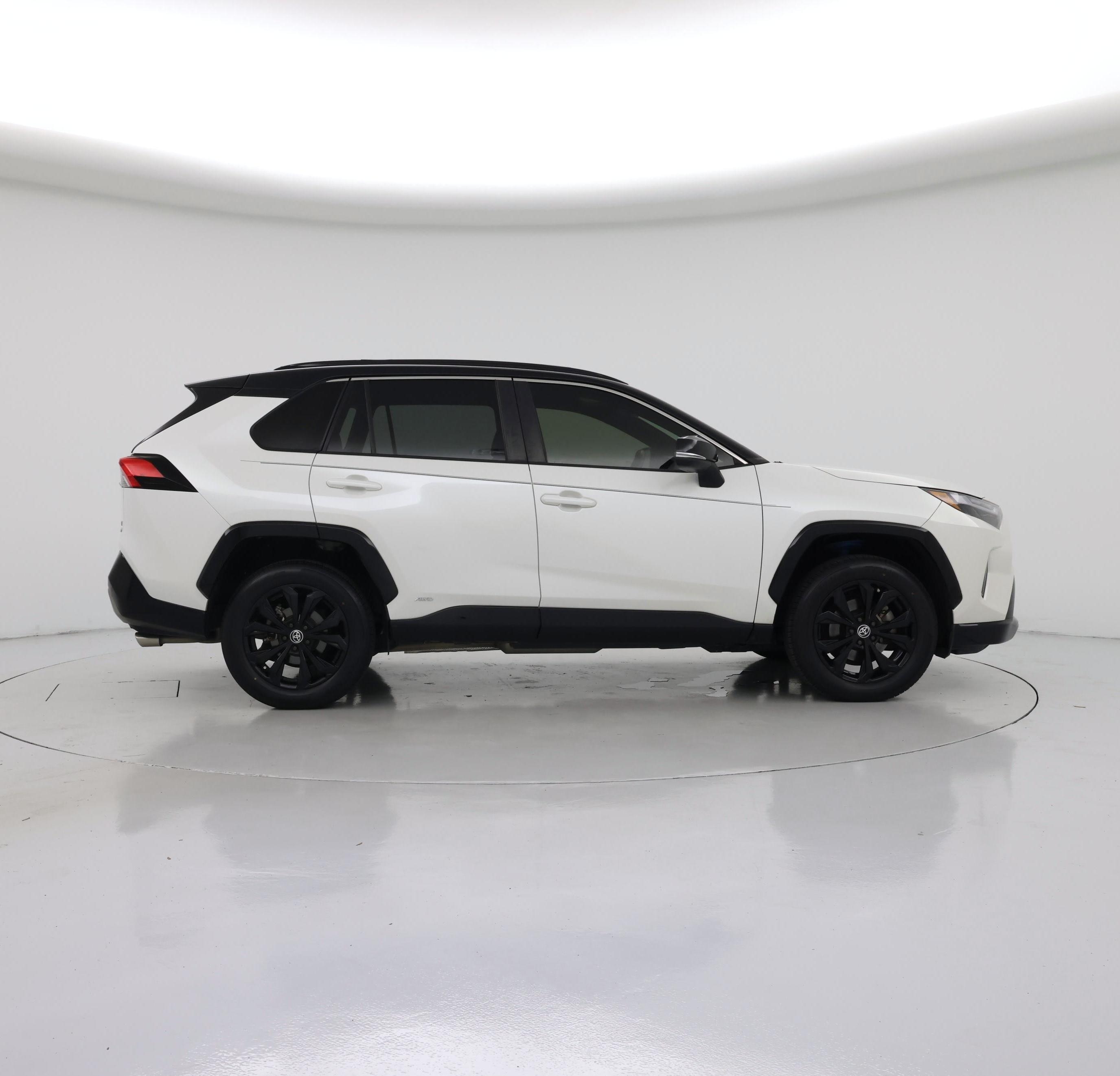 Thumbnail: 2022 Toyota RAV4 - 7