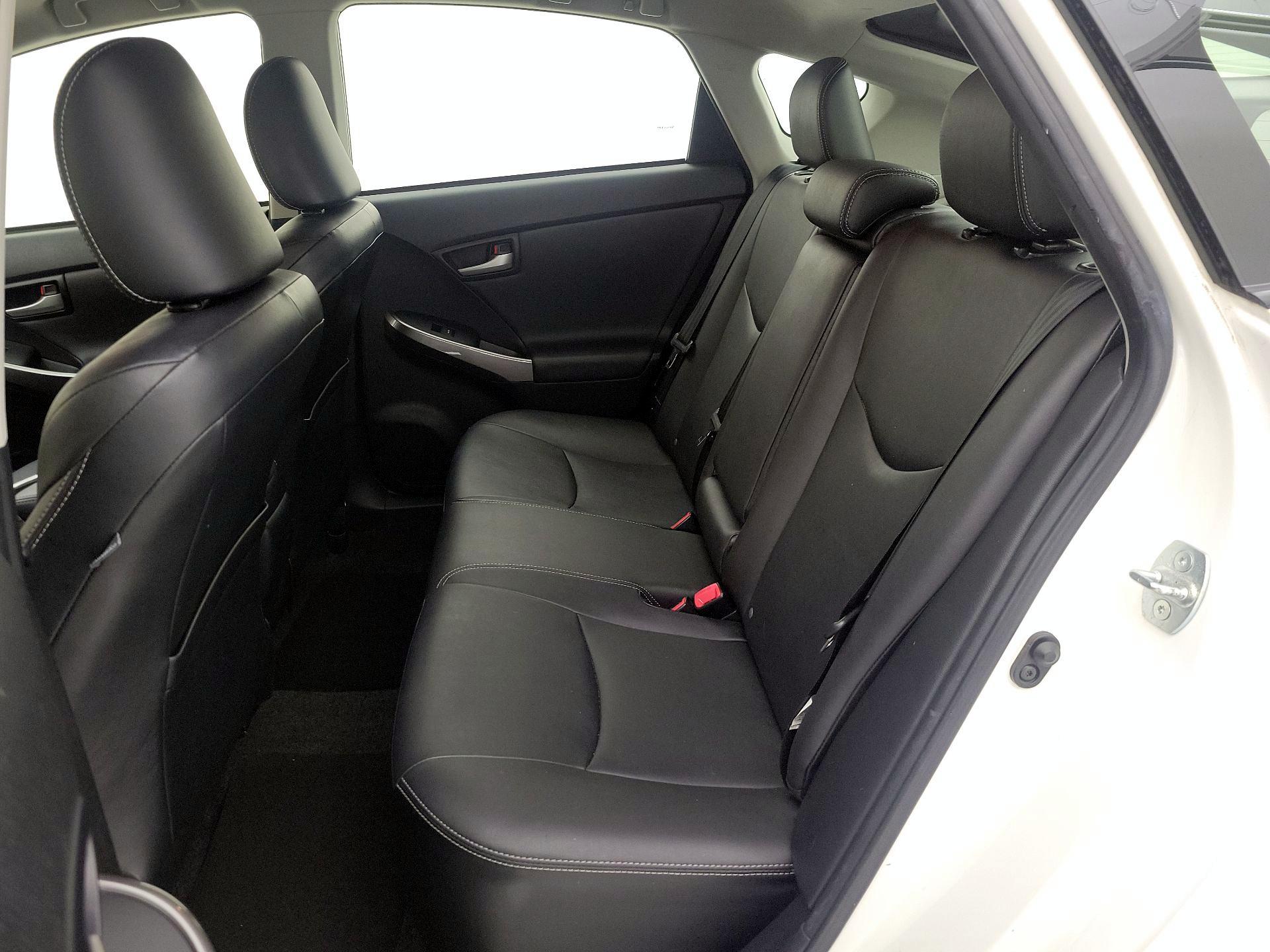 Thumbnail: 2015 Toyota Prius - 19