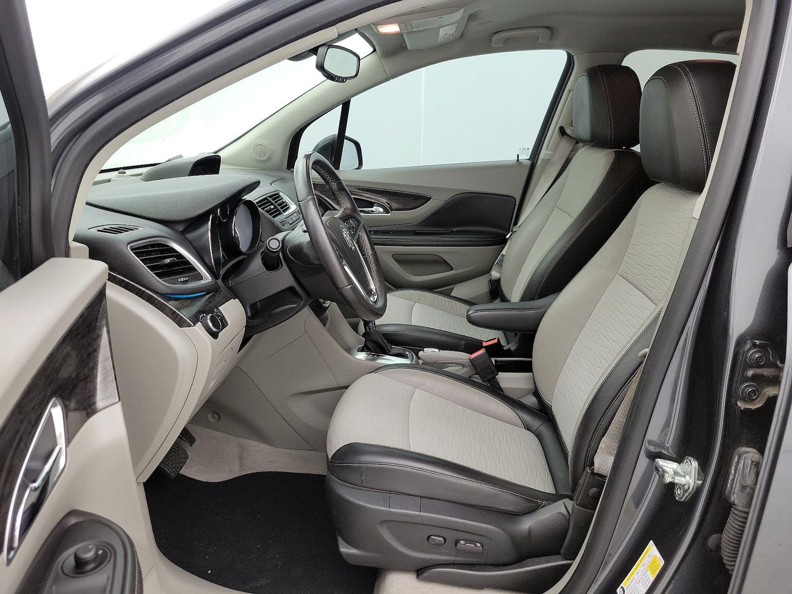 Power Seat(s) & Side Airbags