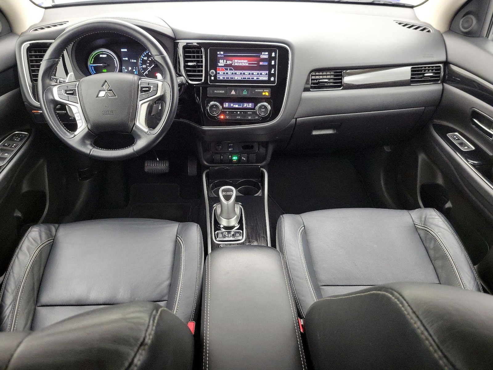 Apple CarPlay® & Android Auto™