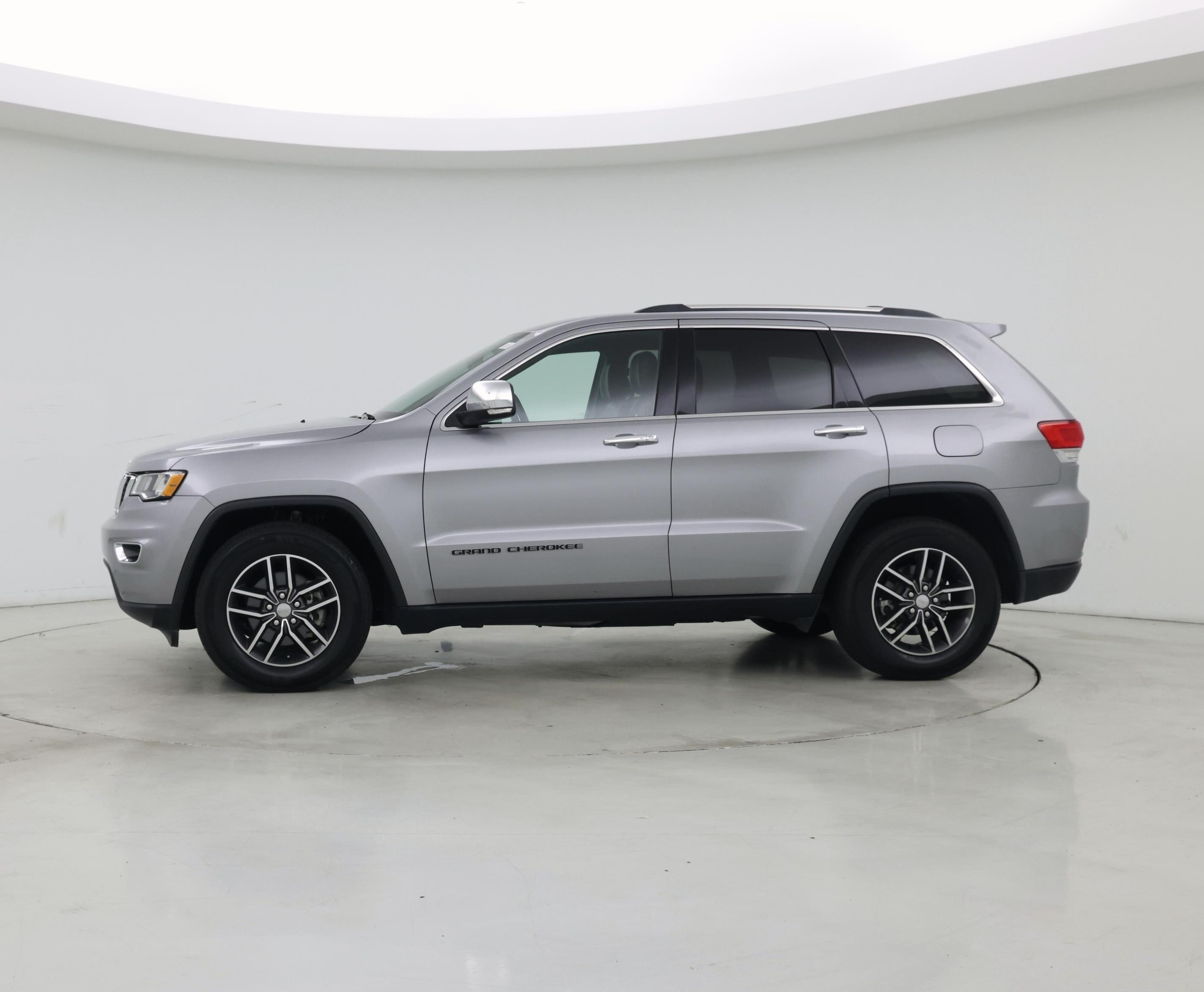 Thumbnail: 2018 Jeep Grand Cherokee - 3