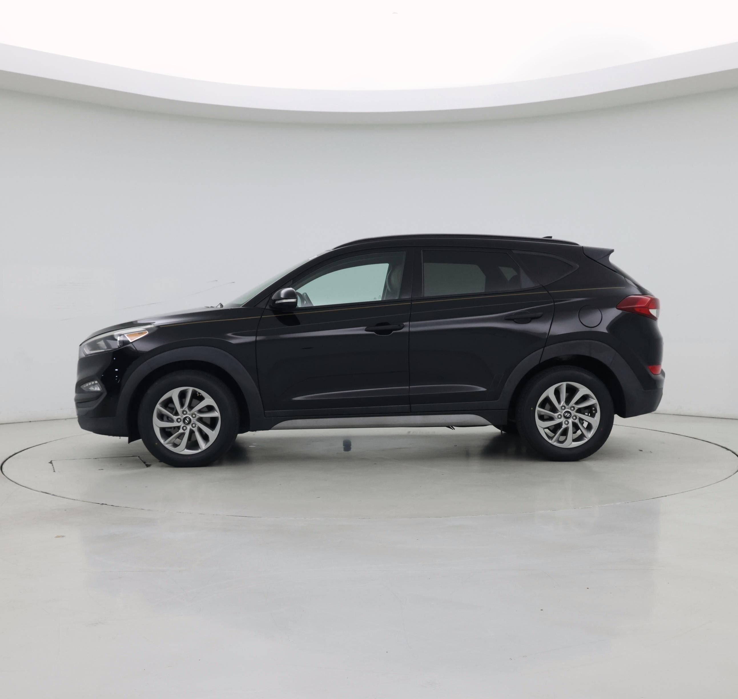 Thumbnail: 2018 Hyundai Tucson - 3