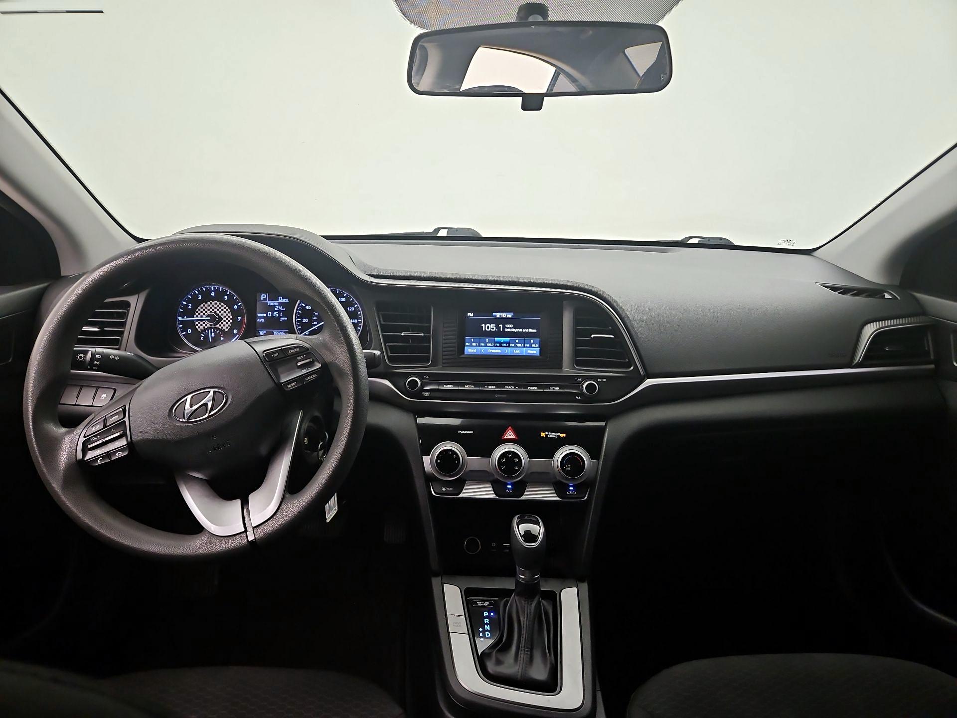 Thumbnail: 2019 Hyundai Elantra - 9