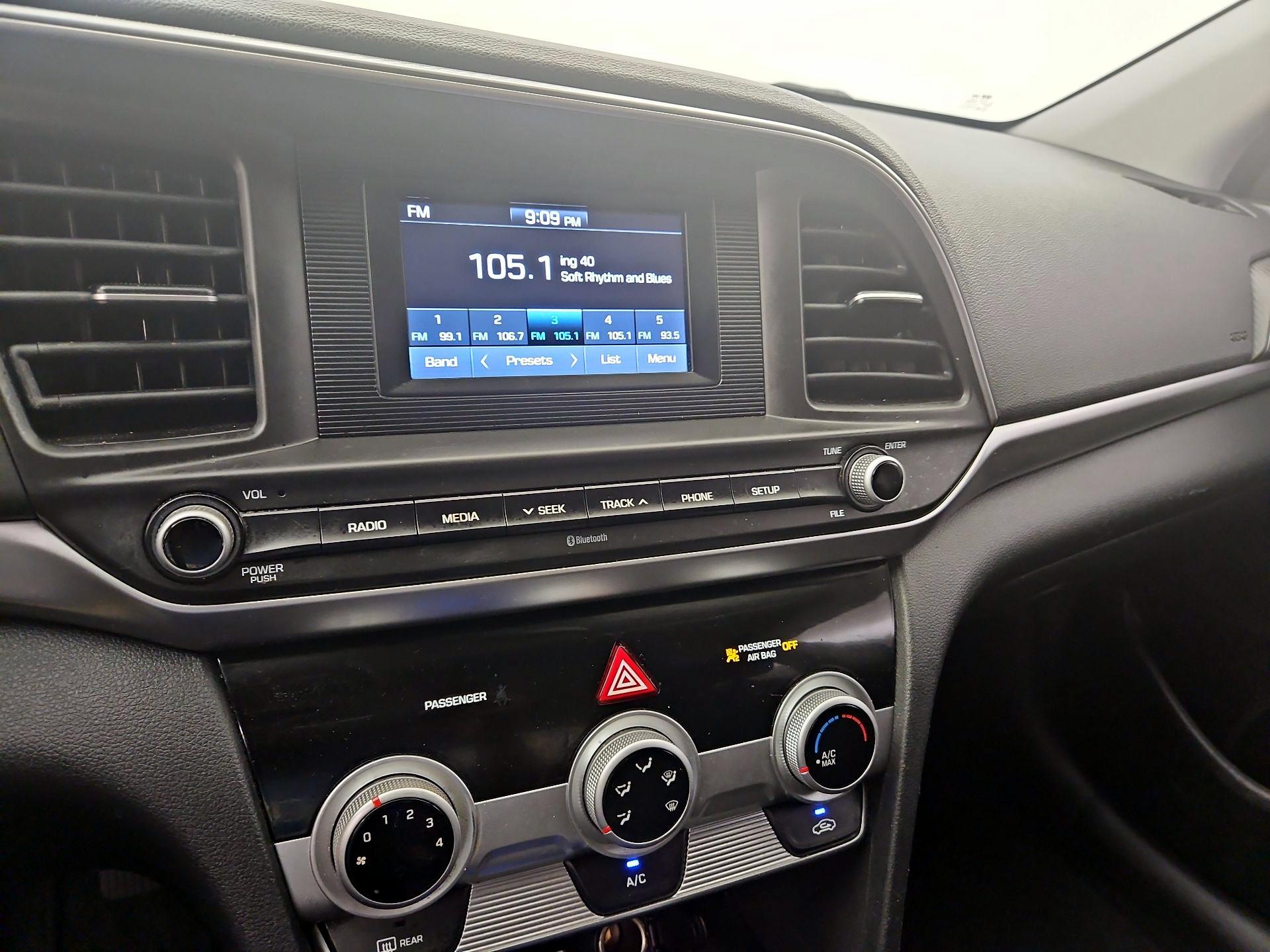 Thumbnail: 2019 Hyundai Elantra - 15