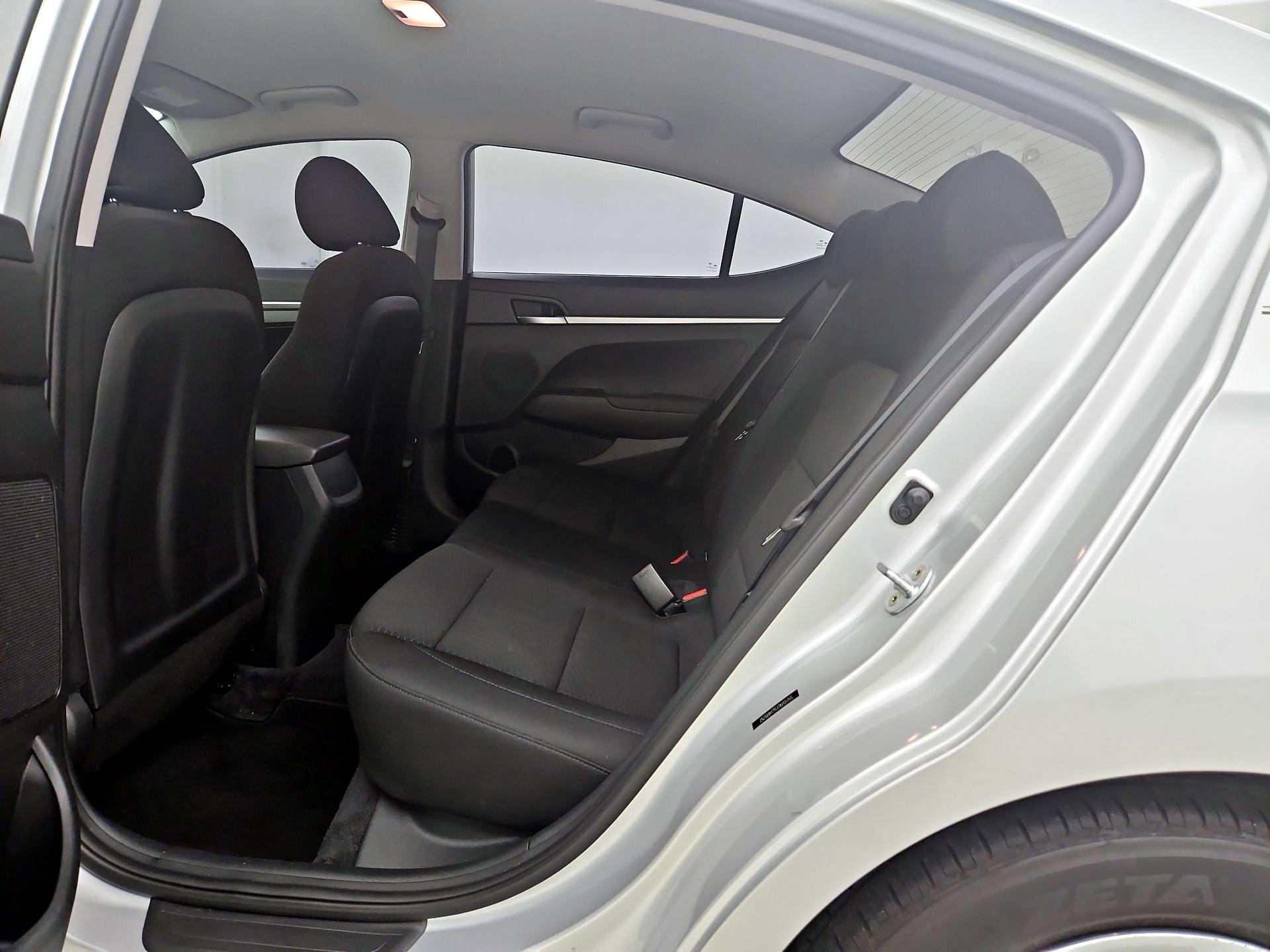 Thumbnail: 2019 Hyundai Elantra - 19