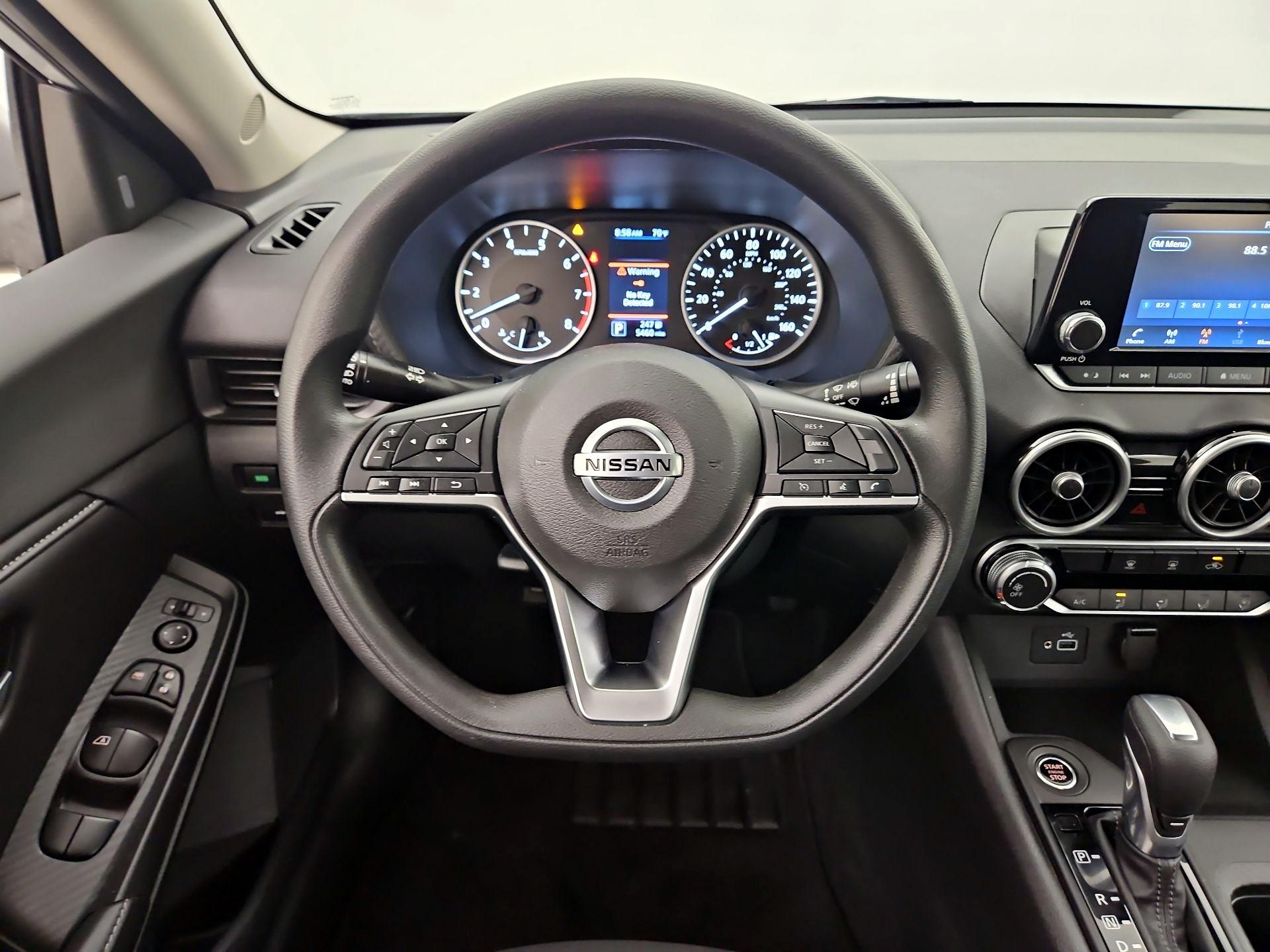 Thumbnail: 2022 Nissan Sentra - 10