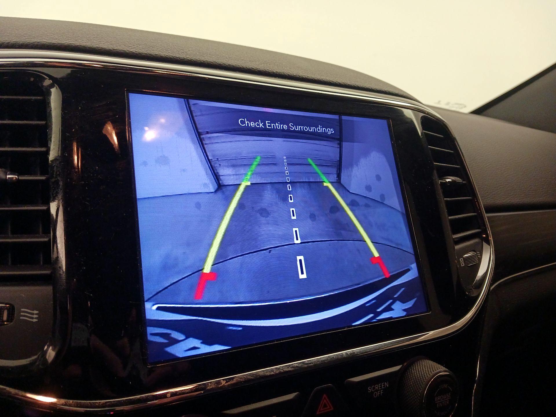 Thumbnail: 2020 Jeep Grand Cherokee - 15