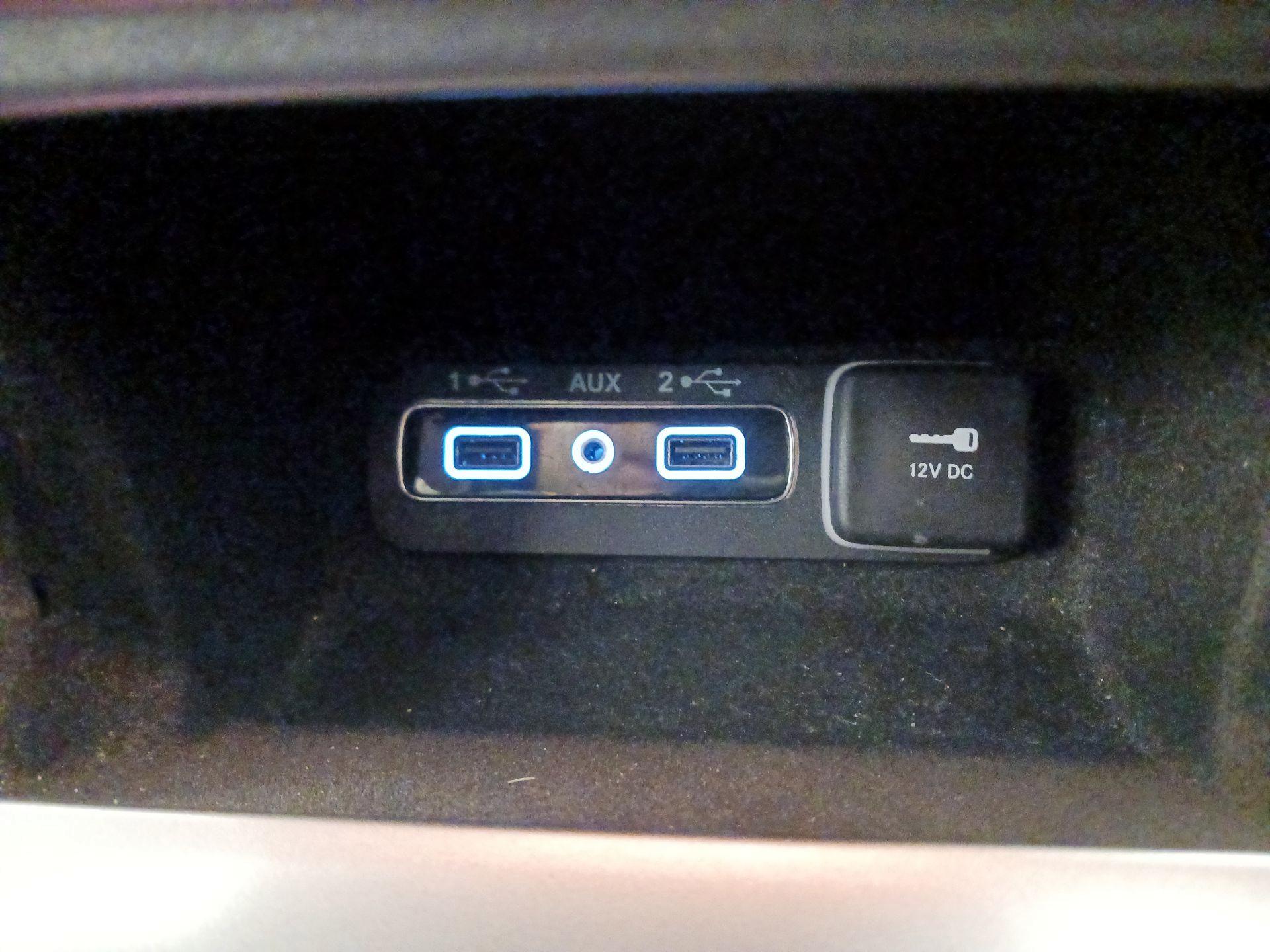 Thumbnail: 2020 Jeep Grand Cherokee - 19