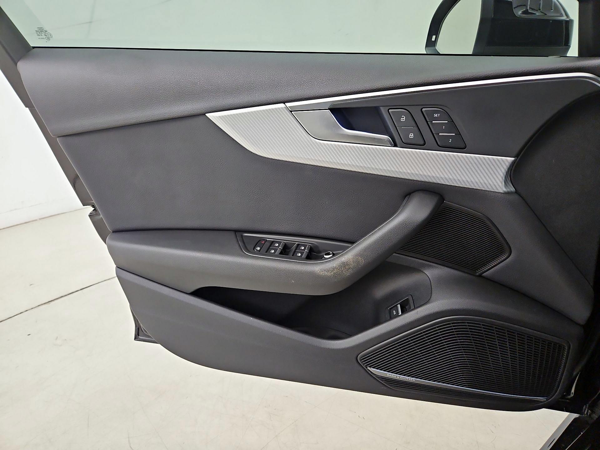 Thumbnail: 2017 Audi A4 - 12