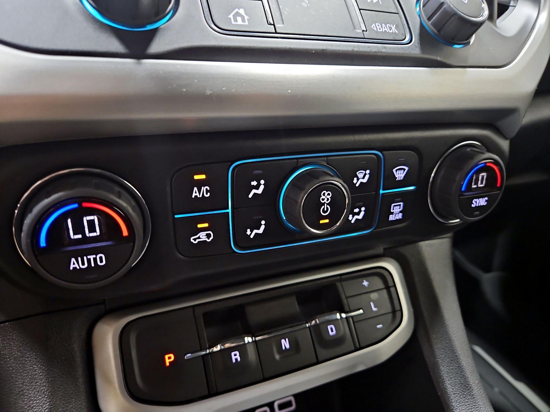 Thumbnail: 2023 GMC Acadia - 15